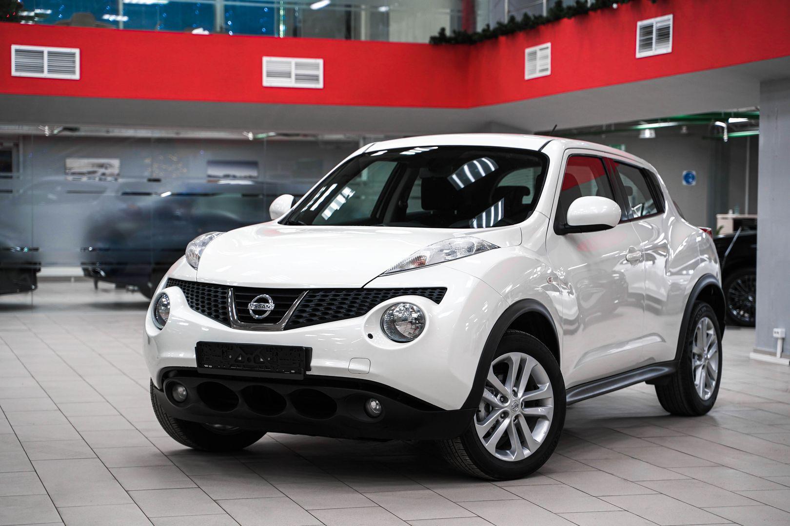 Nissan Juke 2014, белый, ДЦ Орехово