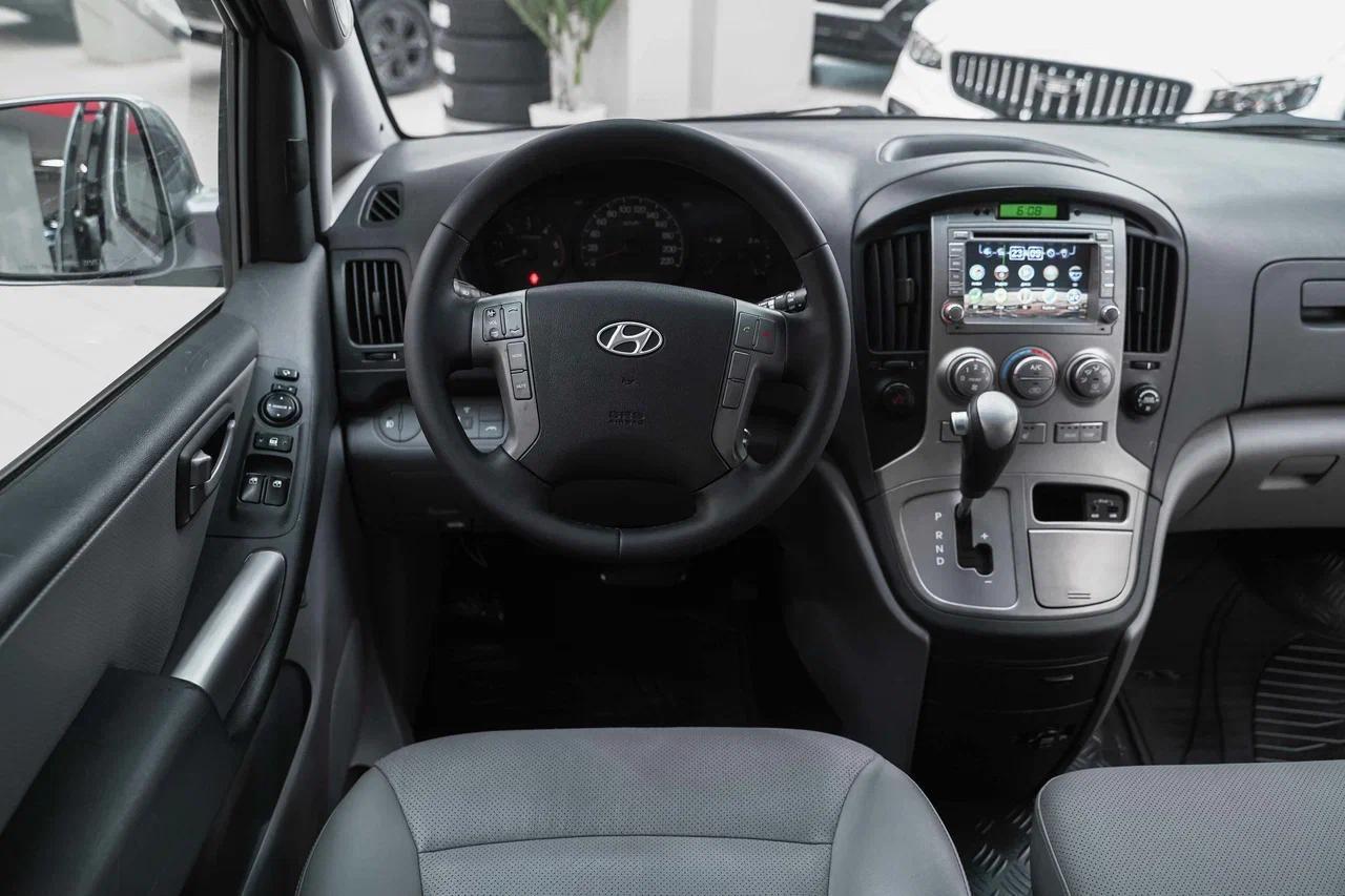 Hyundai Grand Starex 2014, серый, ДЦ Орехово
