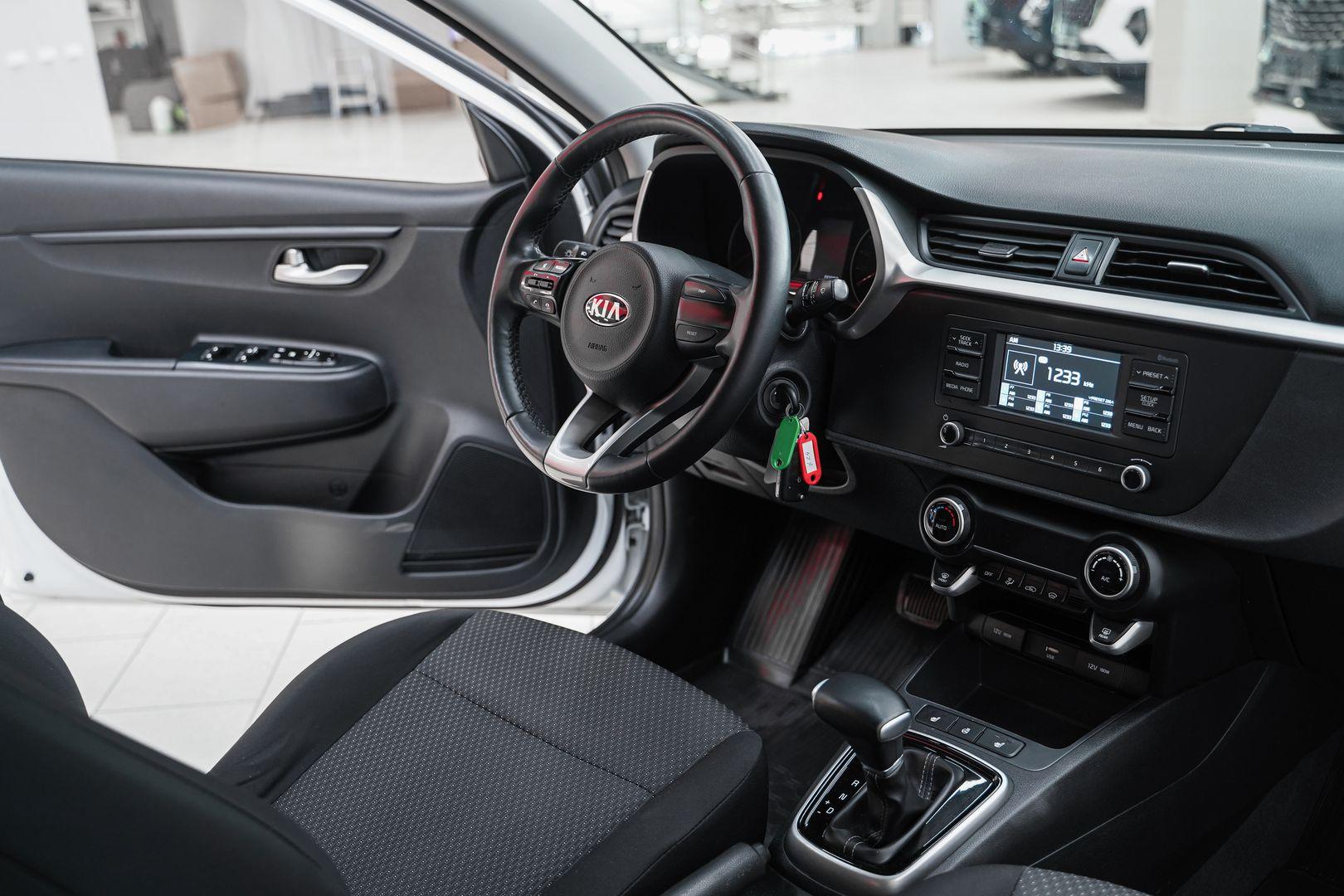 Kia Rio 2020, белый, ДЦ Орехово