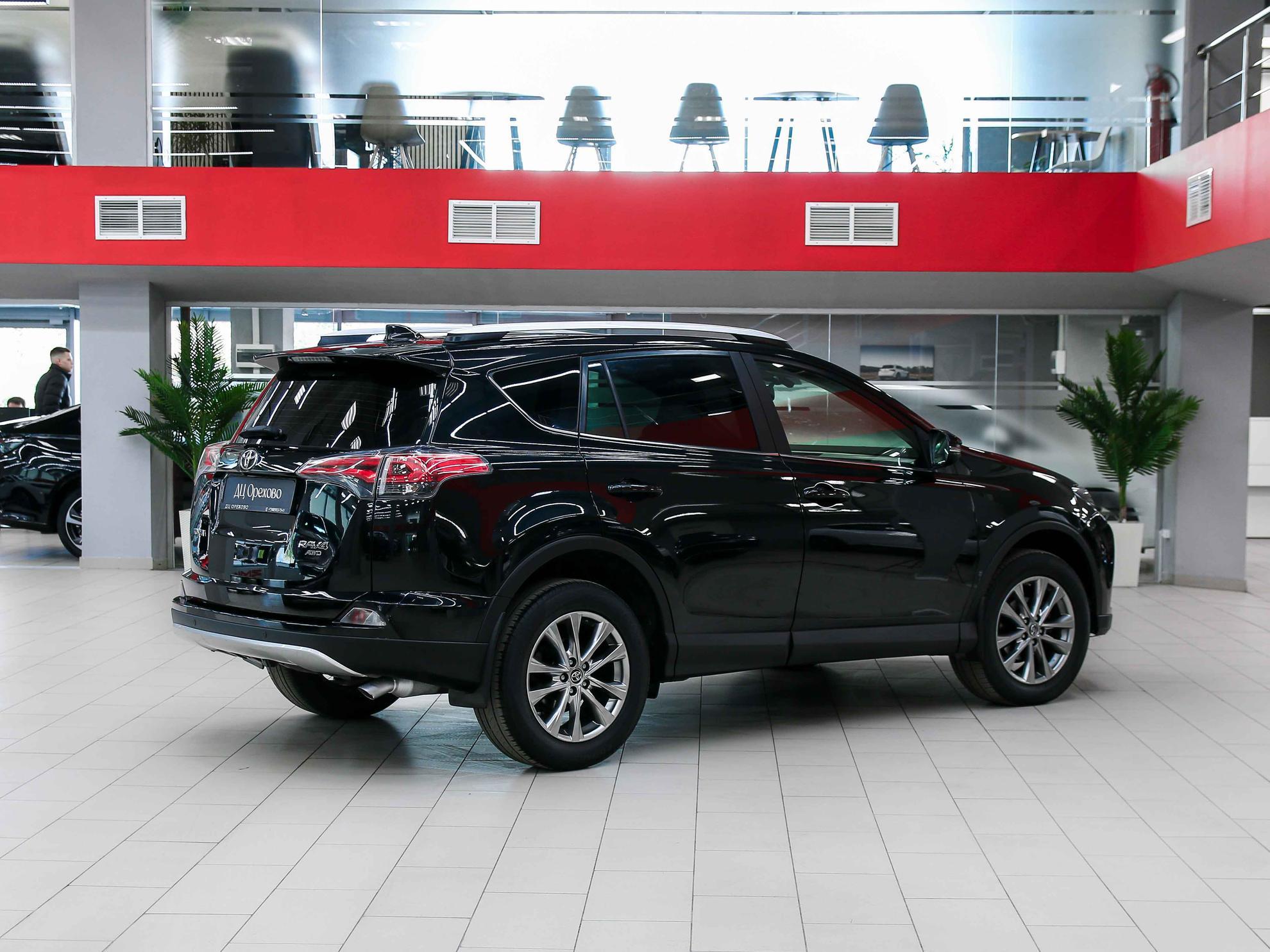 Toyota RAV4 2016, черный, ДЦ Орехово