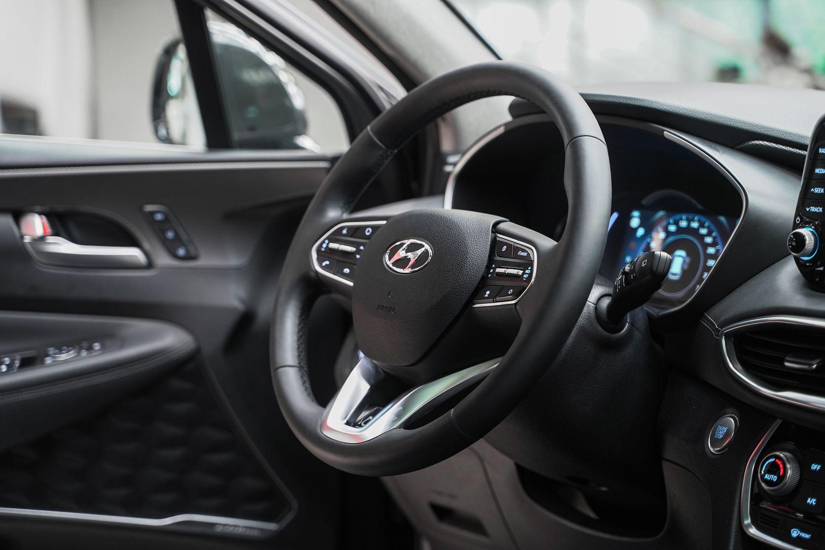 Hyundai Santa Fe 2019, серый, ДЦ Орехово