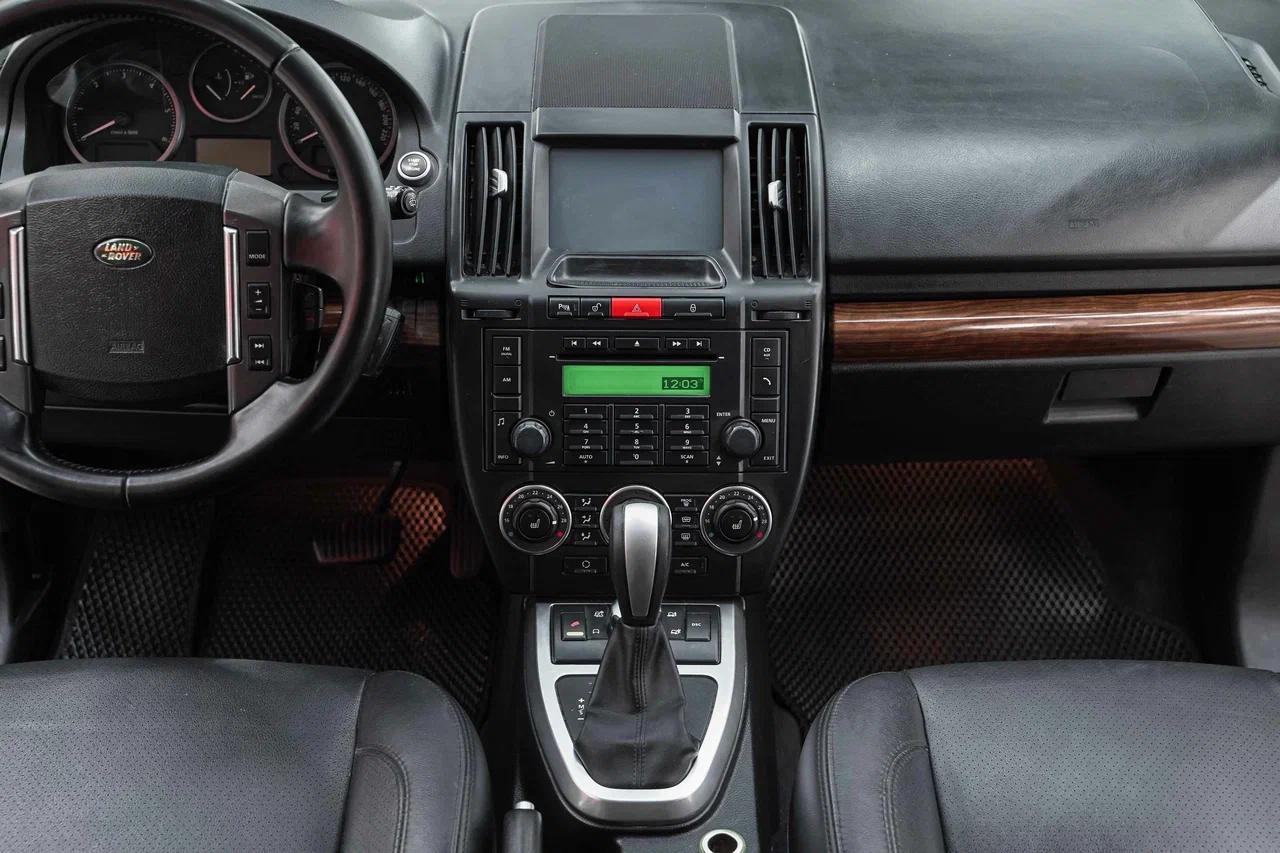 Land Rover Freelander 2010, белый, ДЦ Орехово