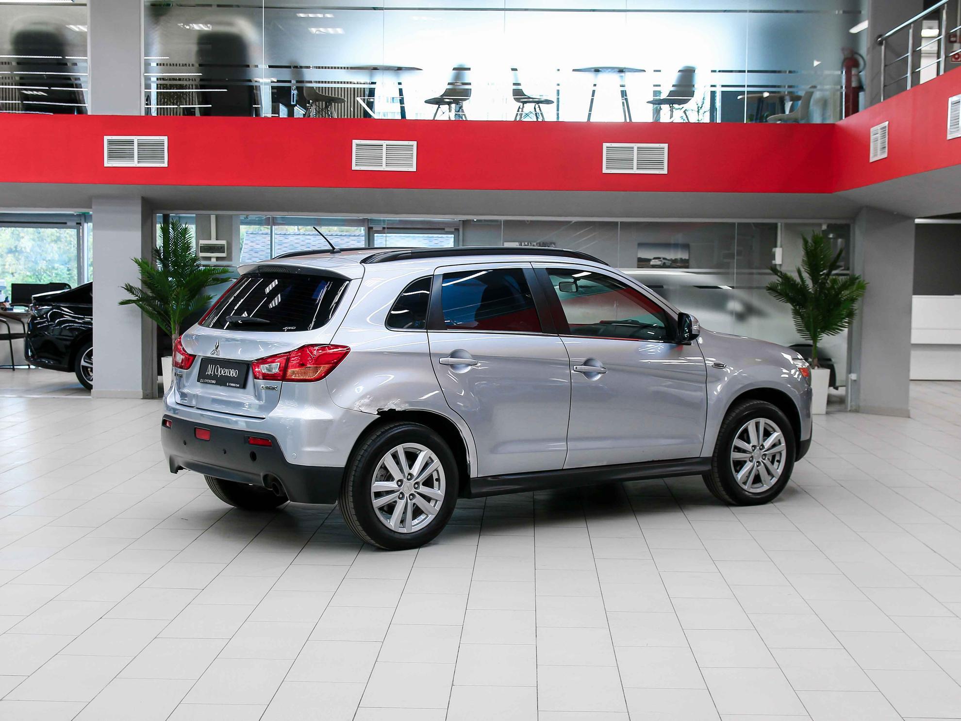 Mitsubishi ASX 2010, серебряный, ДЦ Орехово