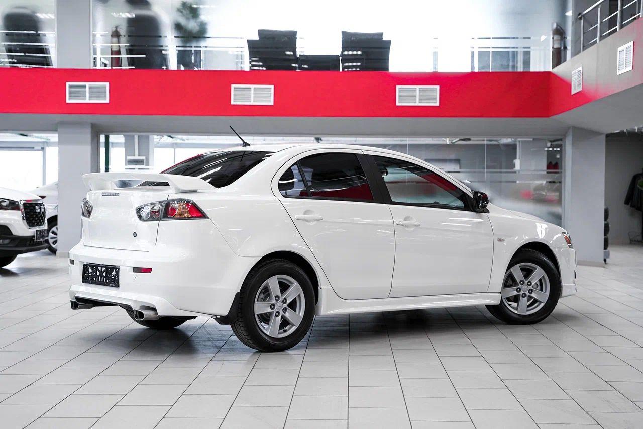 Mitsubishi Lancer 2008, белый, ДЦ Орехово