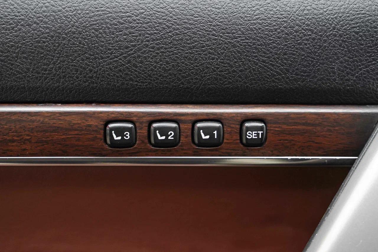 Toyota Land Cruiser 2015, белый, ДЦ Орехово