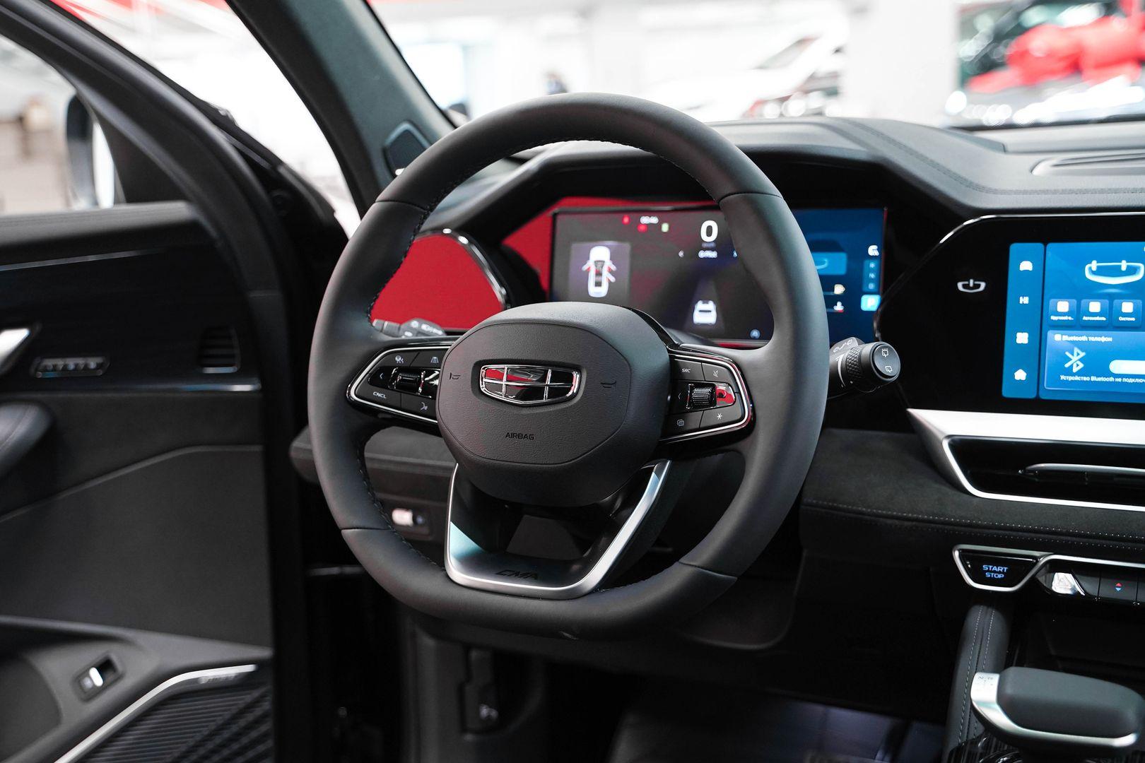 Geely Monjaro 2024, серый, ДЦ Орехово