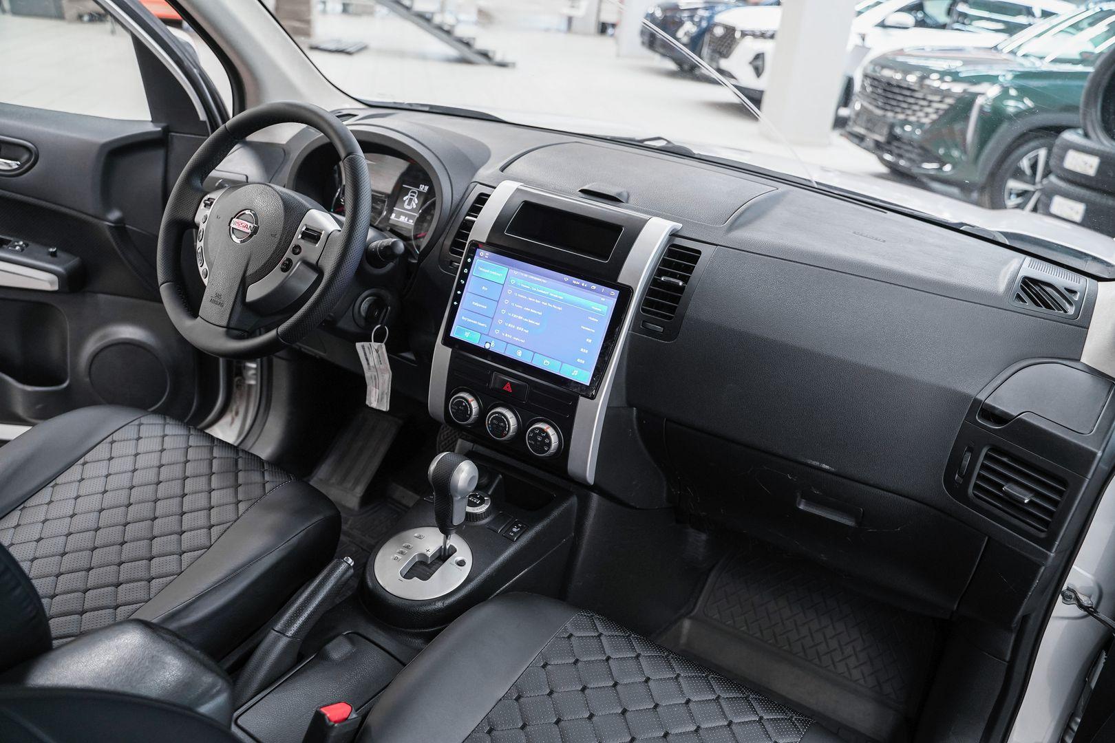 Nissan X-Trail 2012, серебряный, ДЦ Орехово