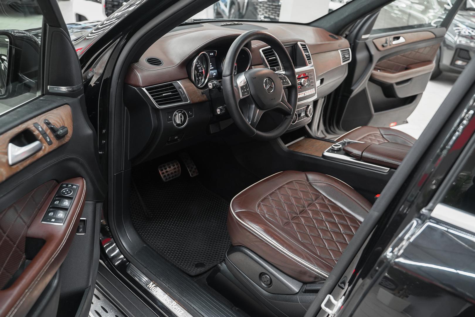 Mercedes-Benz M-Класс 2013, черный, ДЦ Орехово