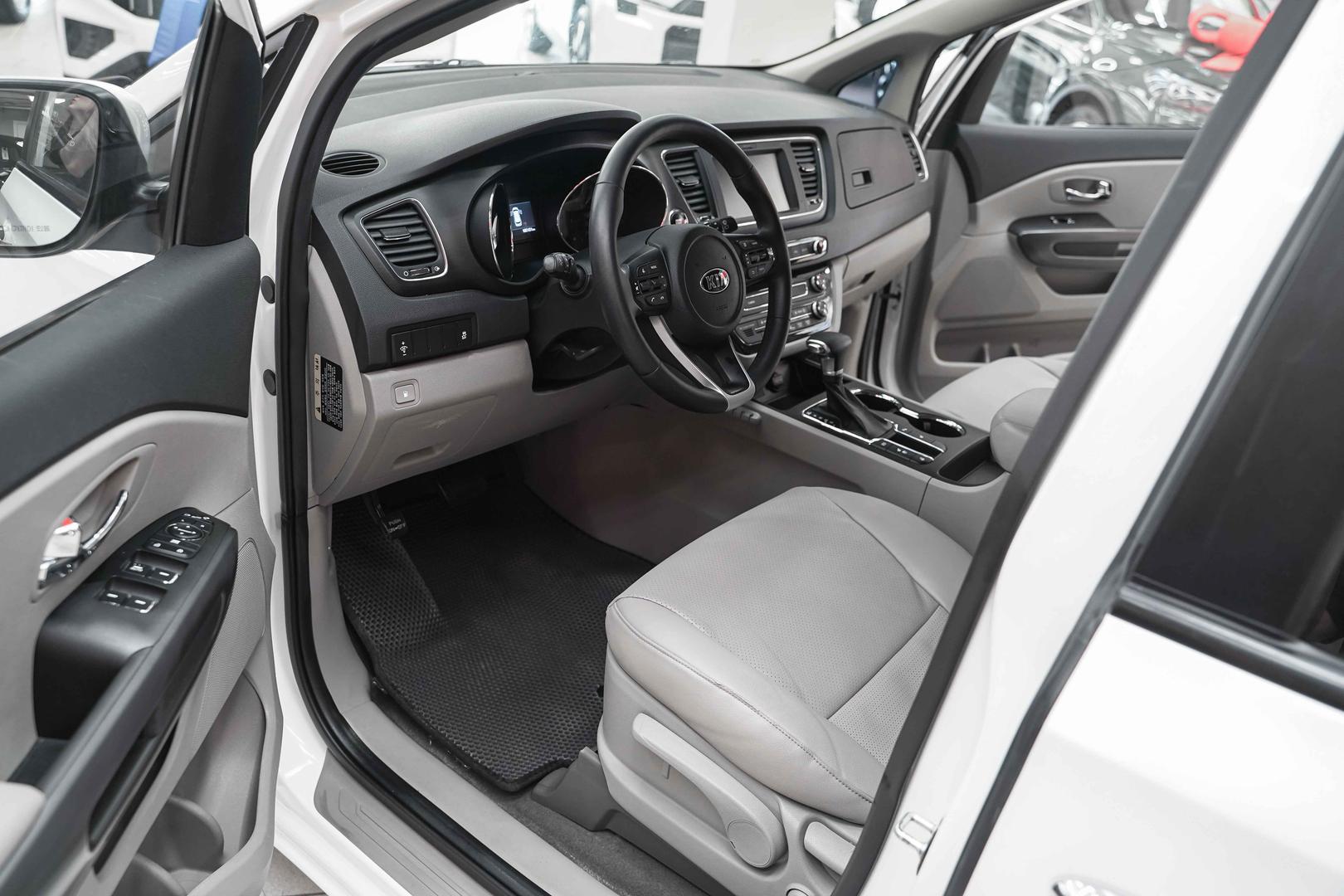 Kia Carnival 2019, белый, ДЦ Орехово