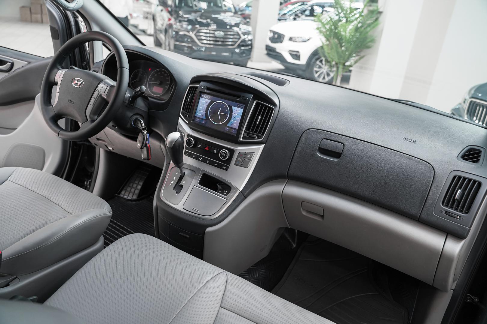 Hyundai Grand Starex 2017, черный, ДЦ Орехово