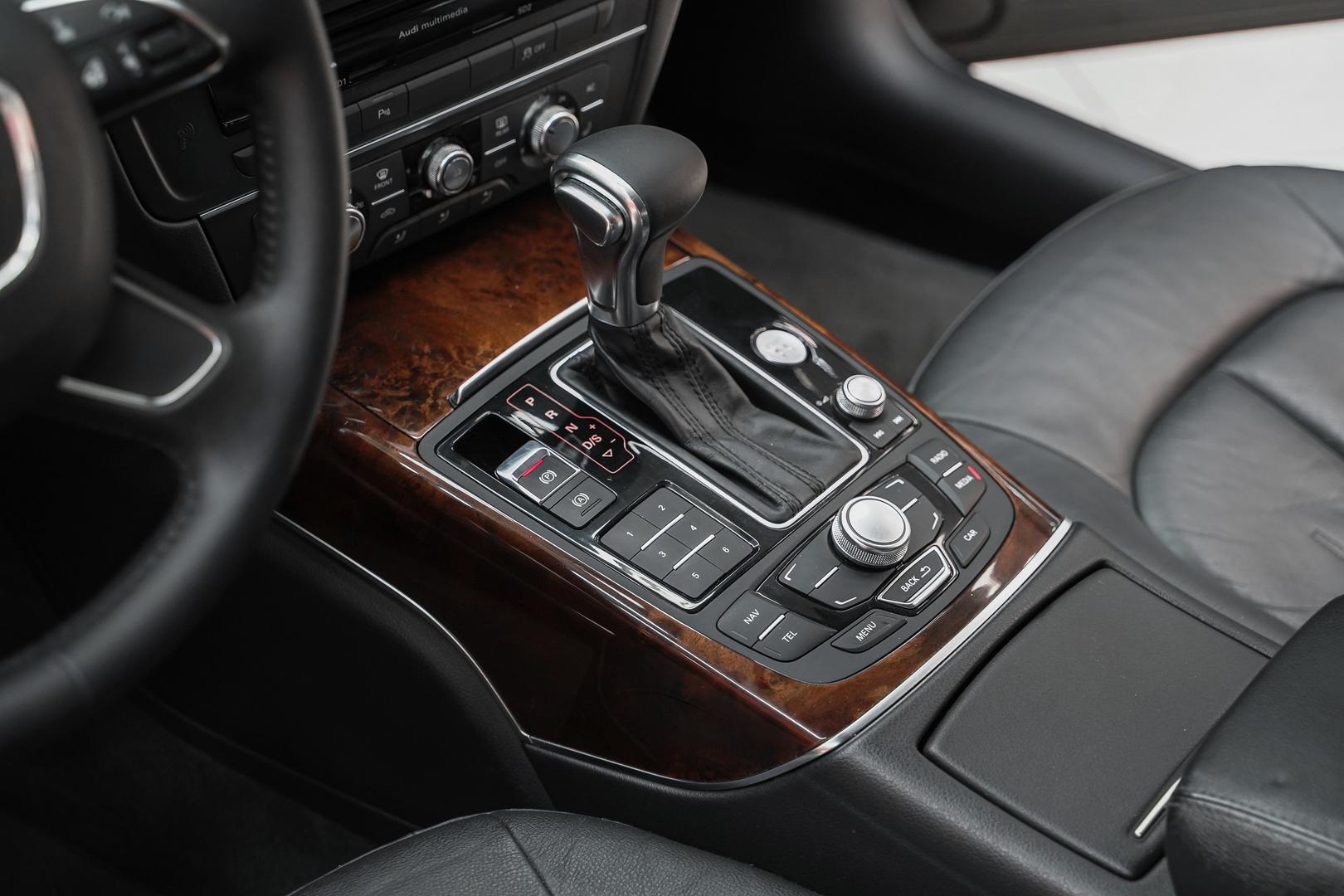 Audi A6 2013, черный, ДЦ Орехово