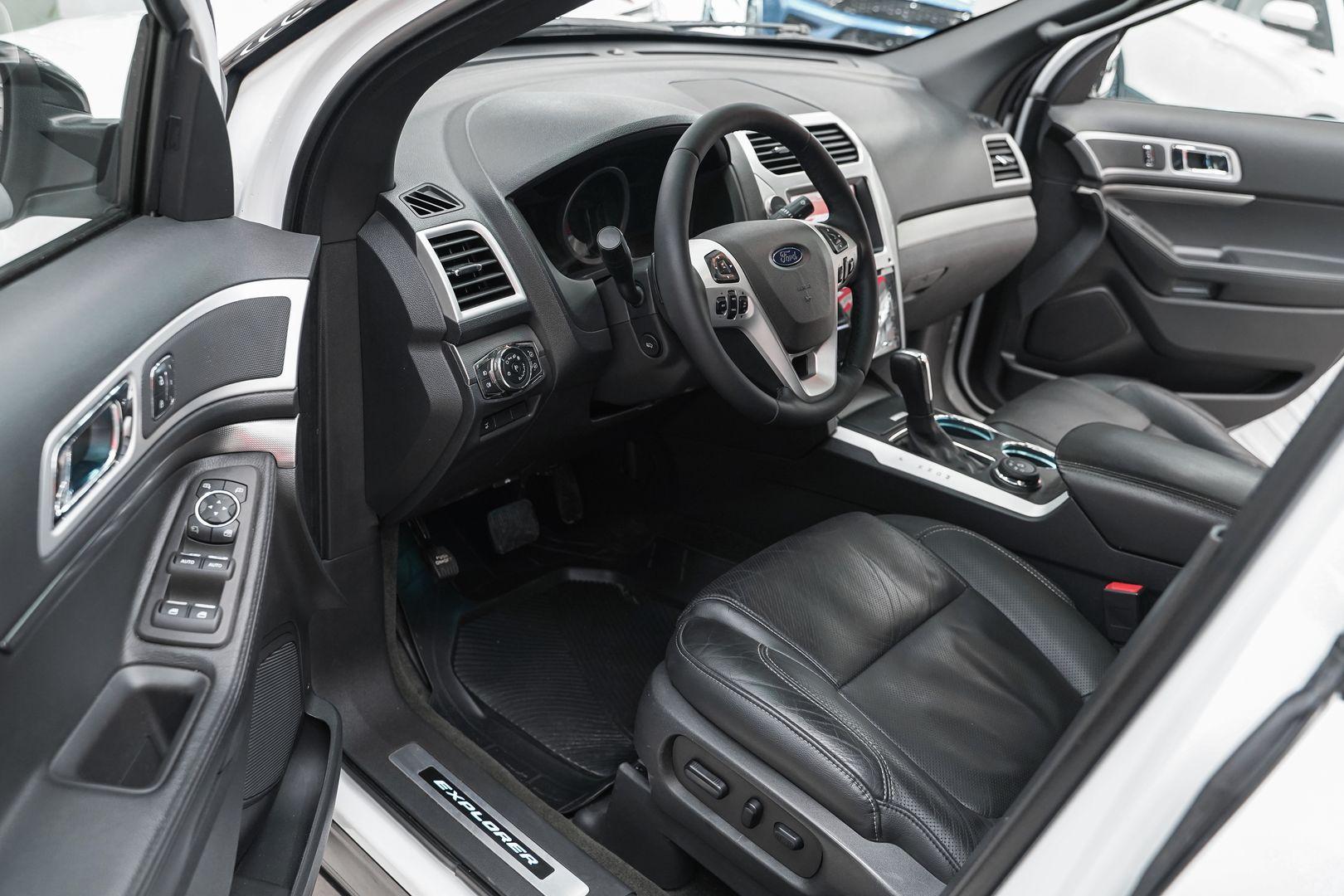 Ford Explorer 2013, белый, ДЦ Орехово