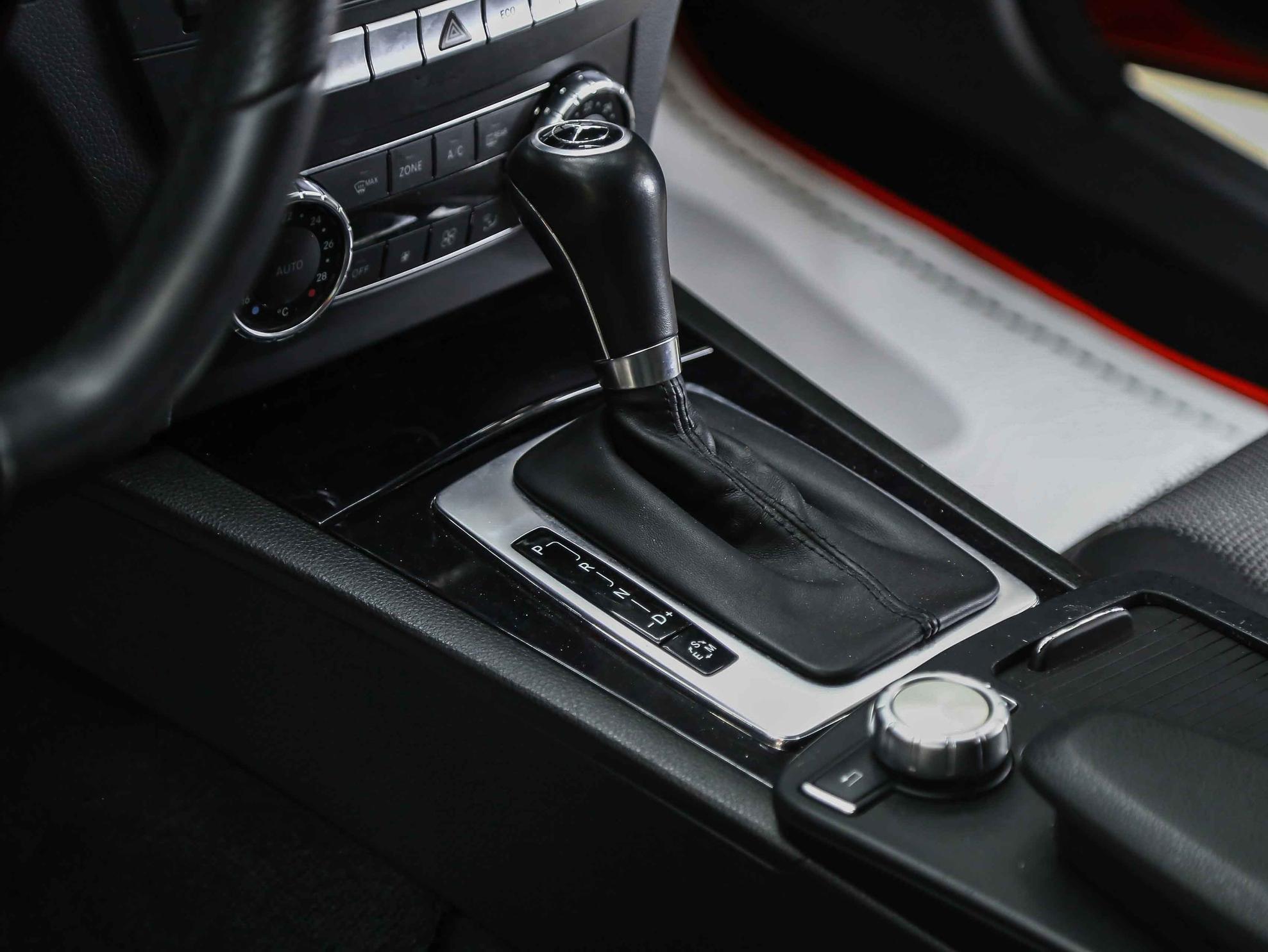 Mercedes-Benz C-Класс 2011, красный, ДЦ Орехово