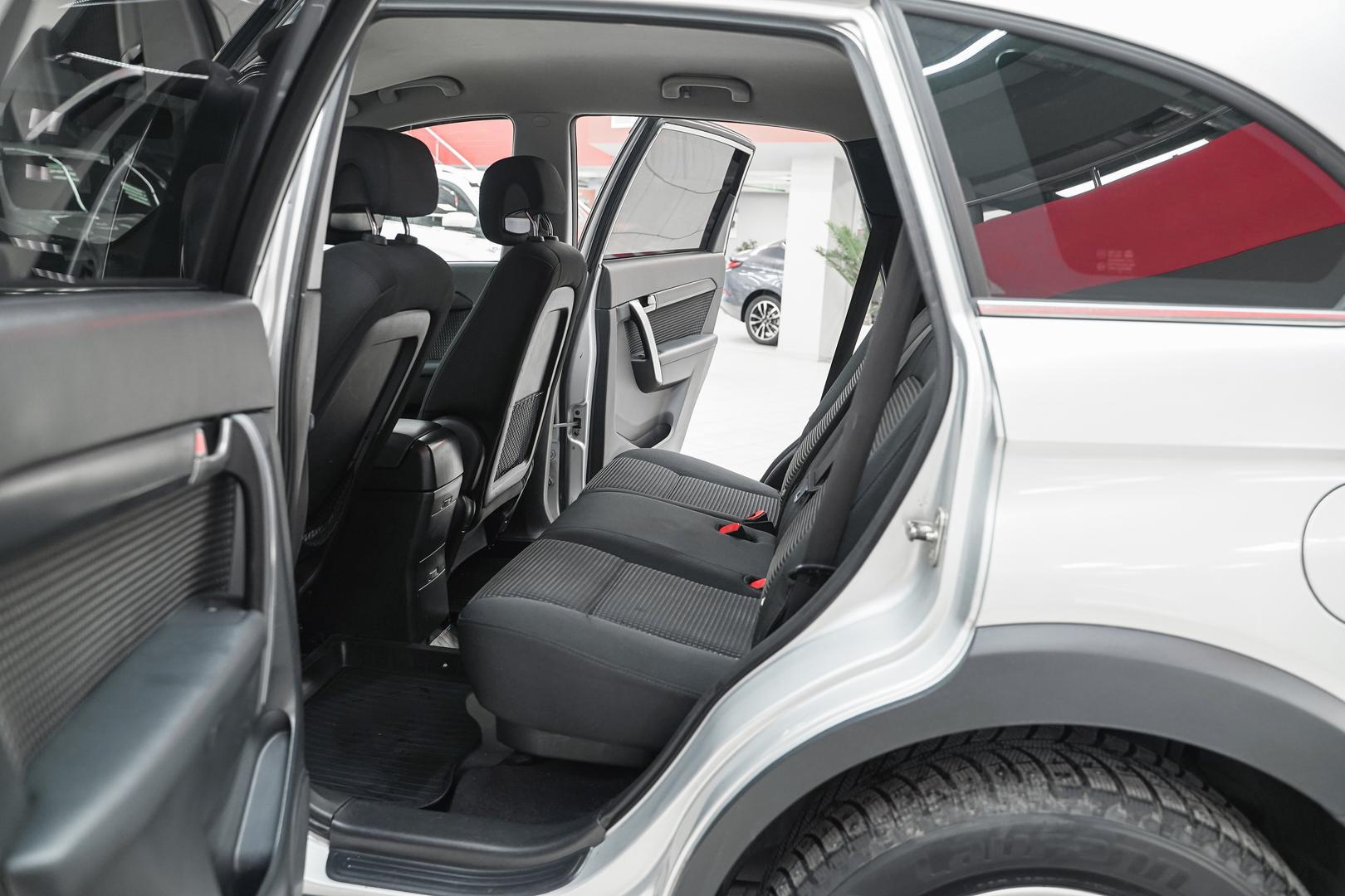 Chevrolet Captiva 2010, серебряный, ДЦ Орехово