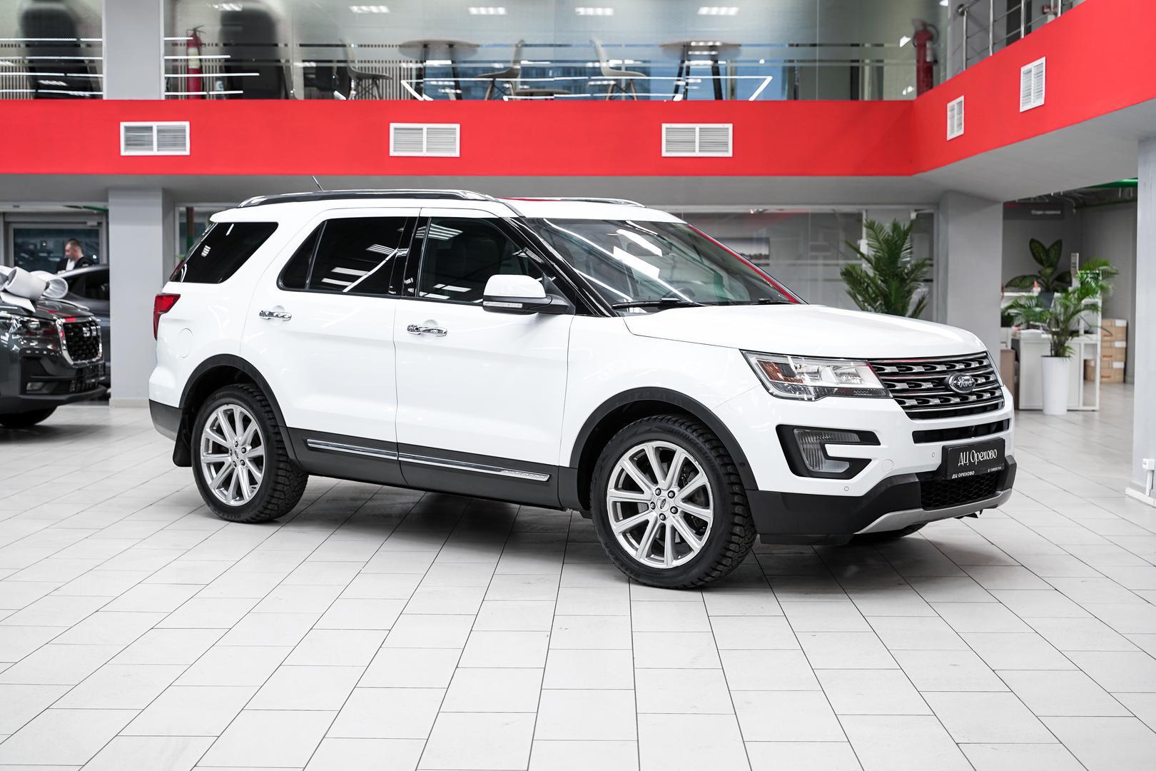 Ford Explorer 2017, белый, ДЦ Орехово