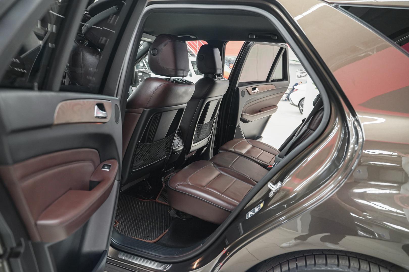 Mercedes-Benz M-Класс 2012, коричневый, ДЦ Орехово