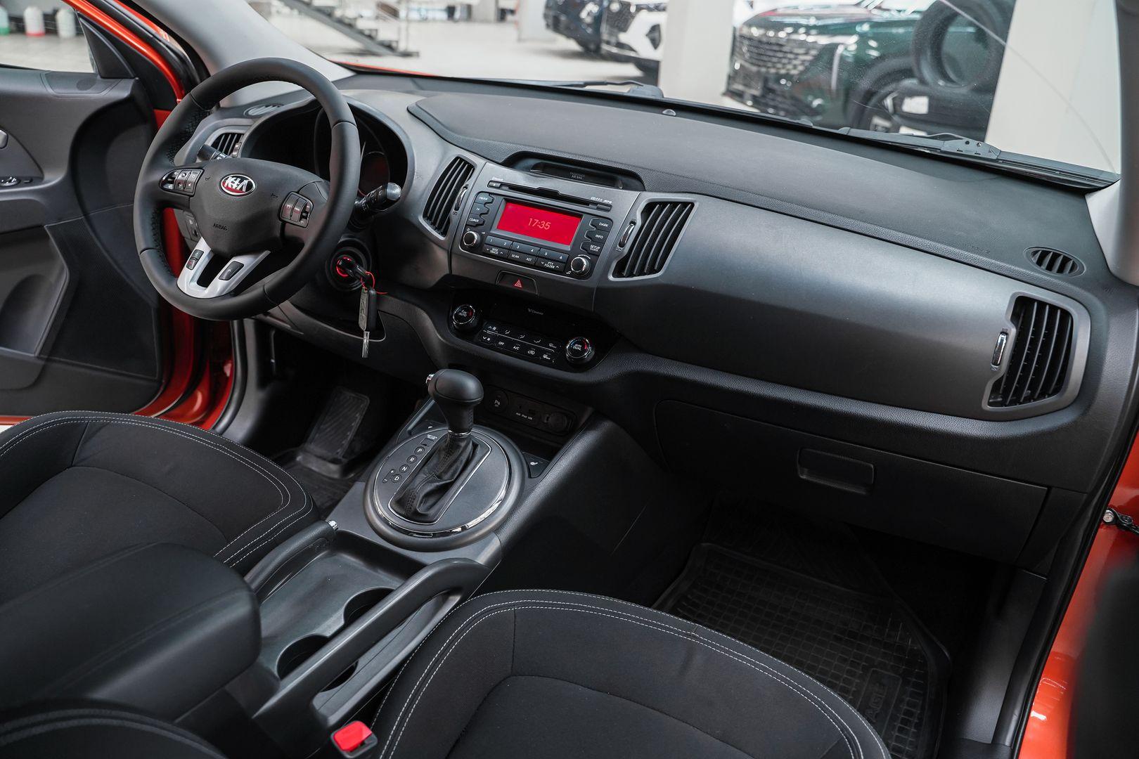 Kia Sportage 2011, оранжевый, ДЦ Орехово