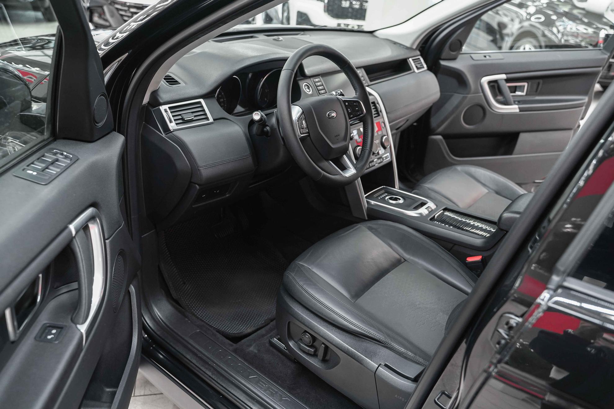 Land Rover Discovery Sport 2017, черный, ДЦ Орехово