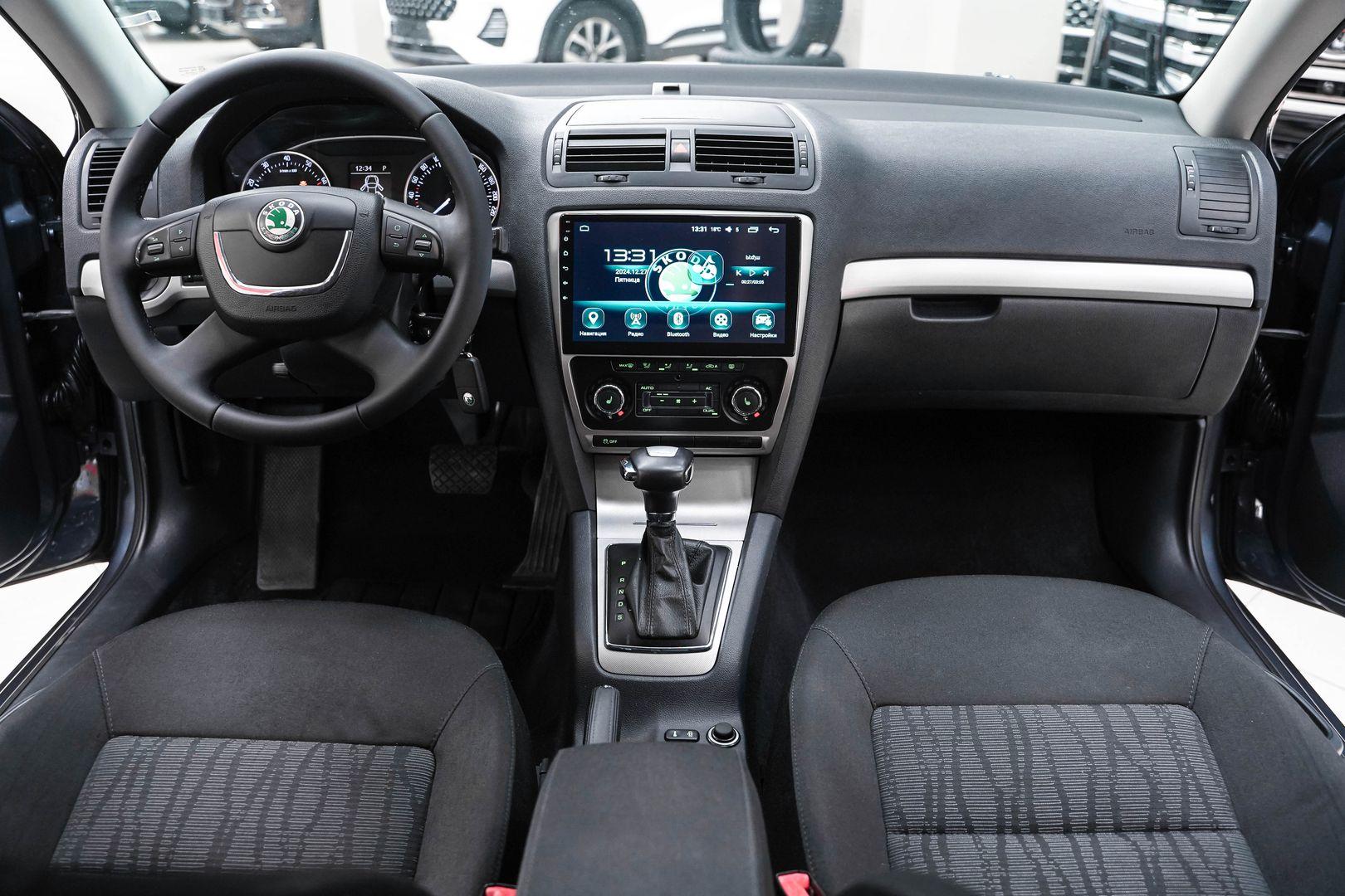 Skoda Octavia 2011, серый, ДЦ Орехово