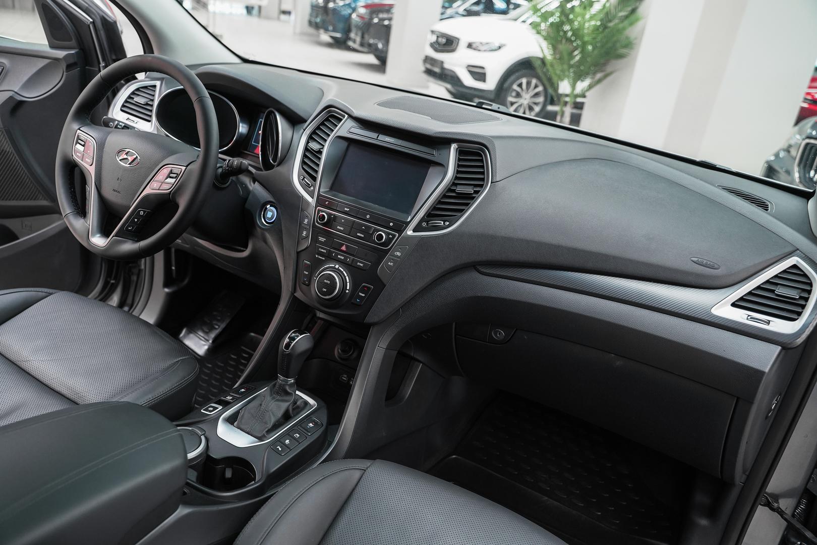 Hyundai Santa Fe 2017, серый, ДЦ Орехово