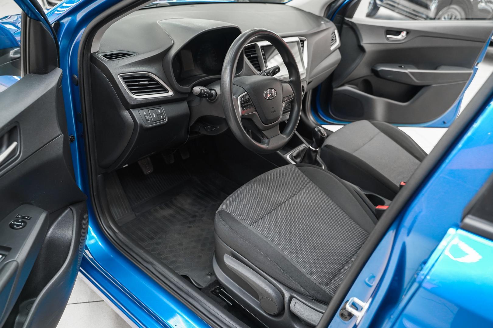 Hyundai Solaris 2017, синий, ДЦ Орехово