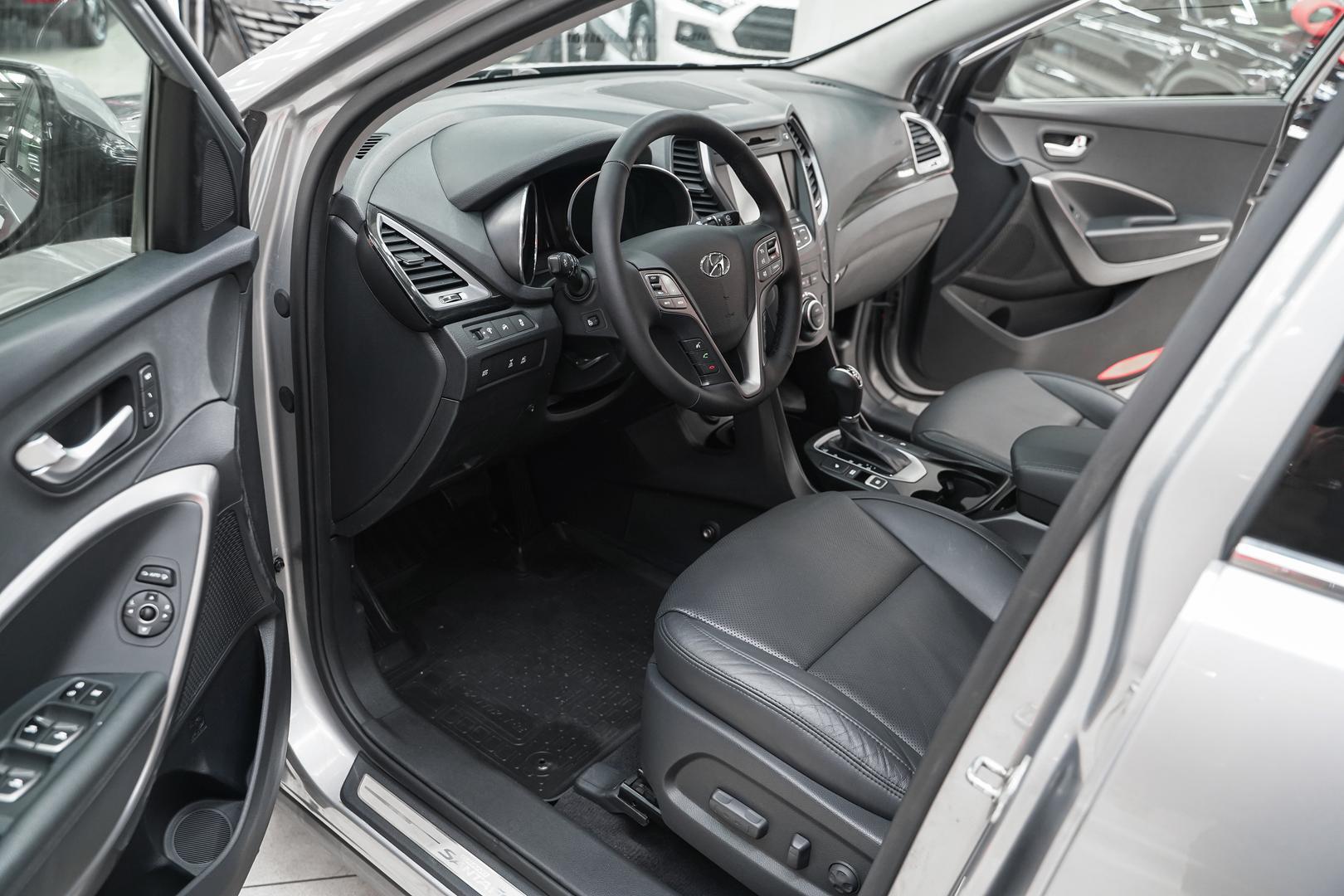 Hyundai Santa Fe 2015, серый, ДЦ Орехово