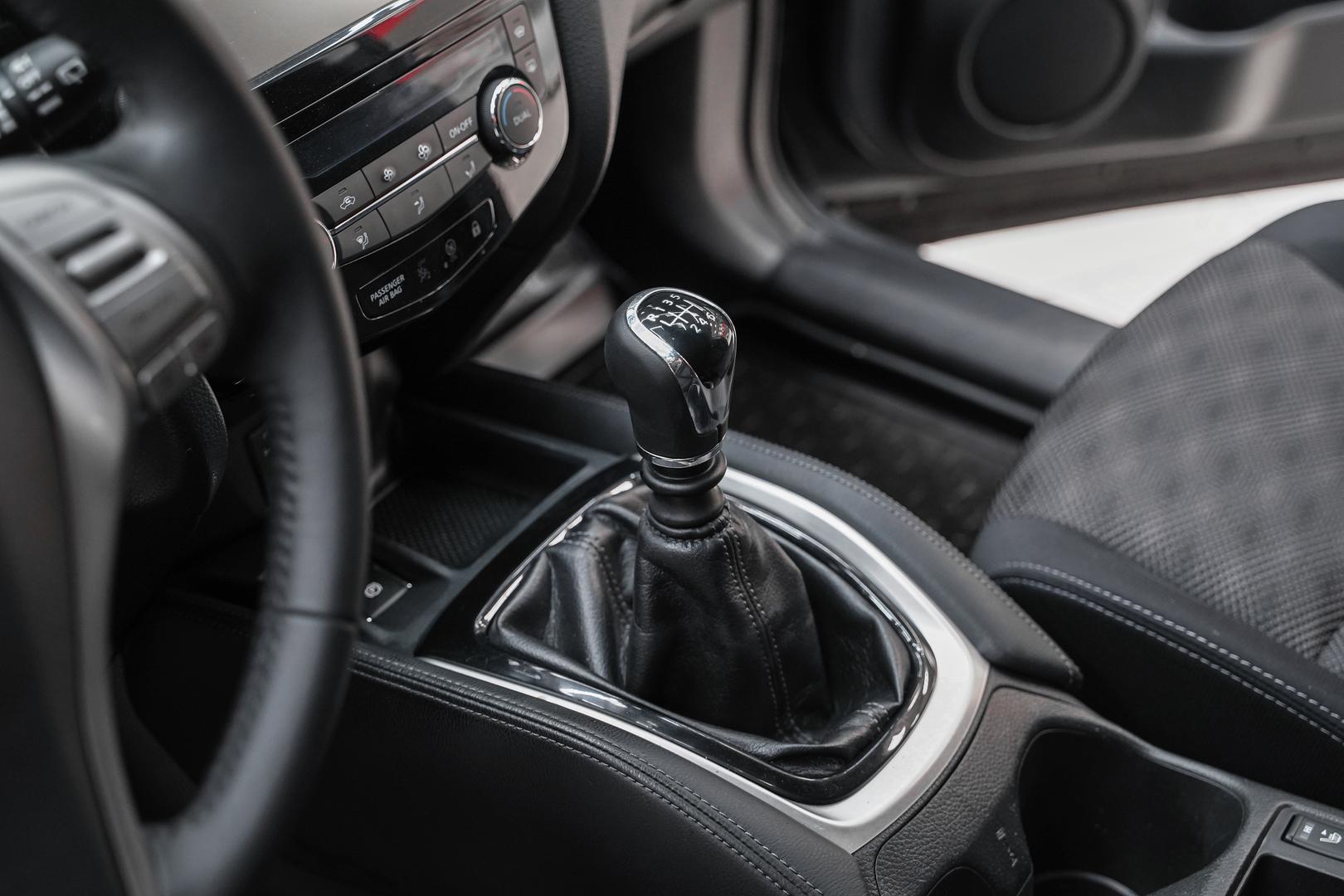 Nissan Qashqai 2014, серый, ДЦ Орехово