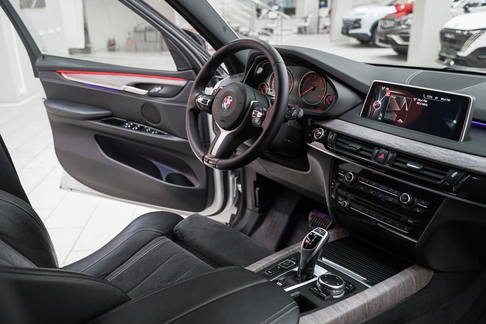 BMW X5 2015, белый, ДЦ Орехово