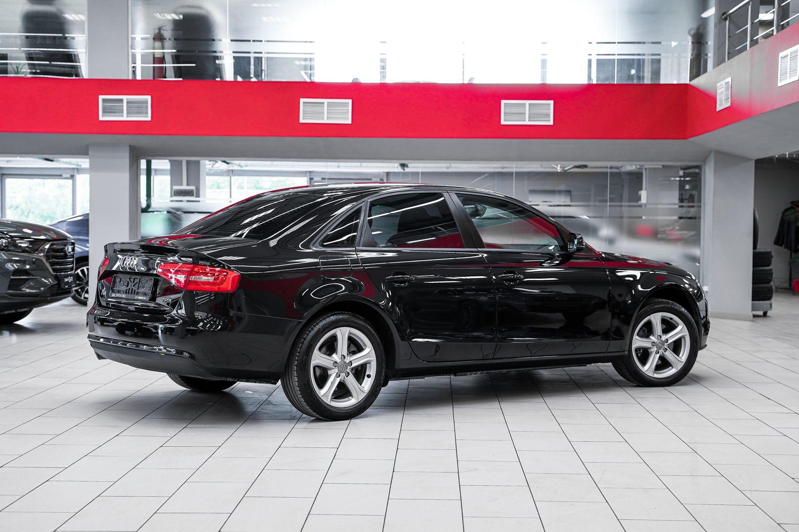 Audi A4 2015, черный, ДЦ Орехово