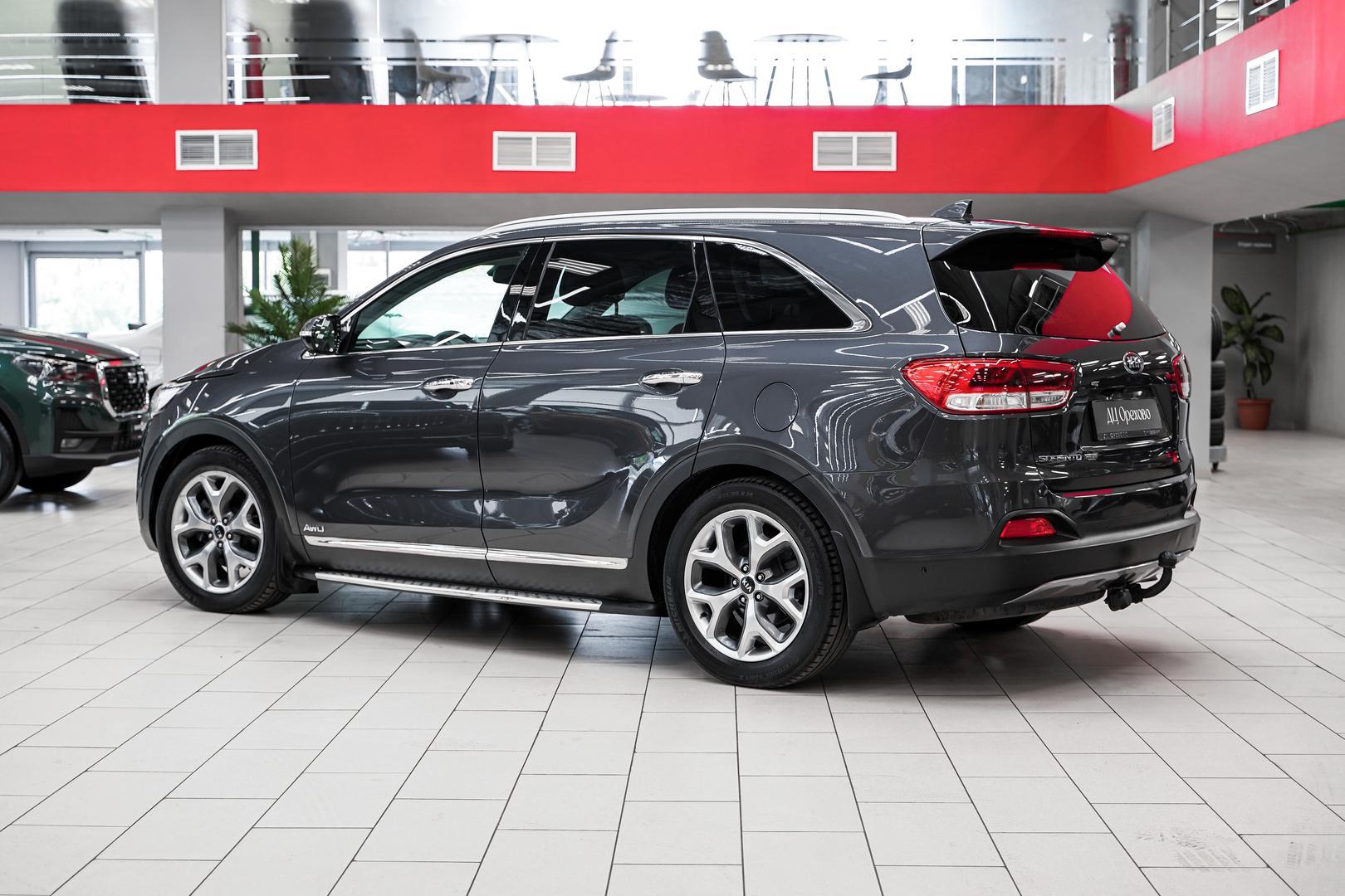 Kia Sorento 2016, серый, ДЦ Орехово