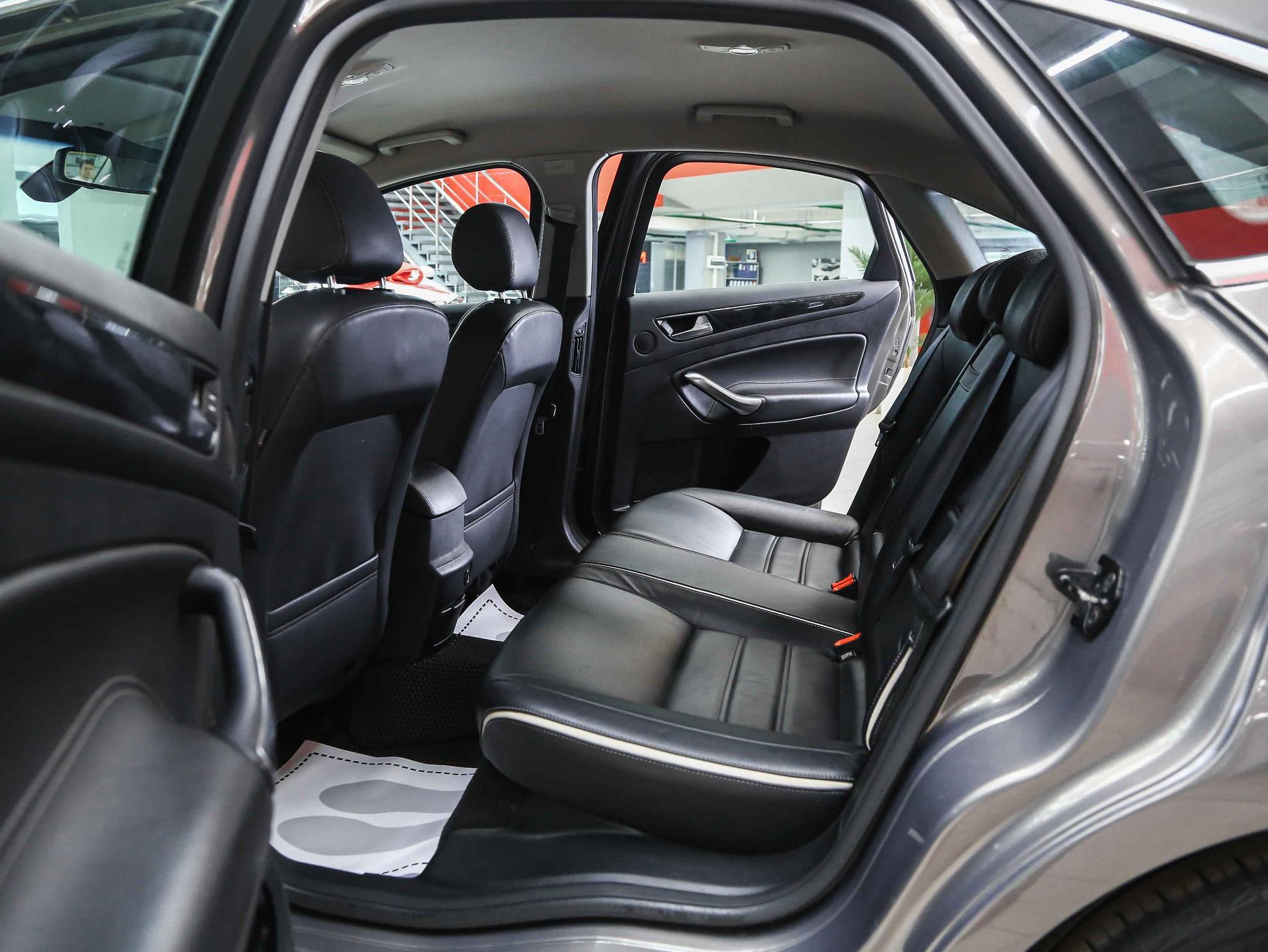 Ford Mondeo 2011, коричневый, ДЦ Орехово