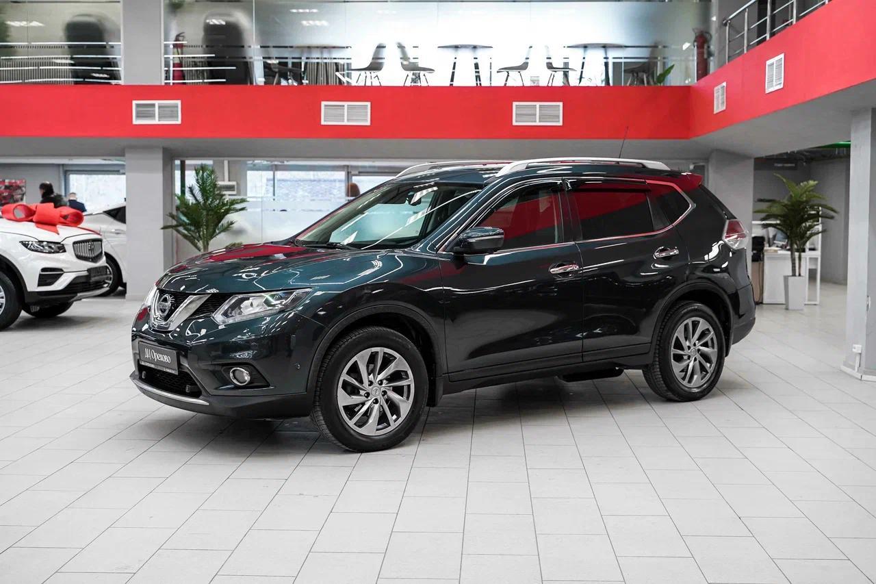 Nissan X-Trail 2015, синий, ДЦ Орехово