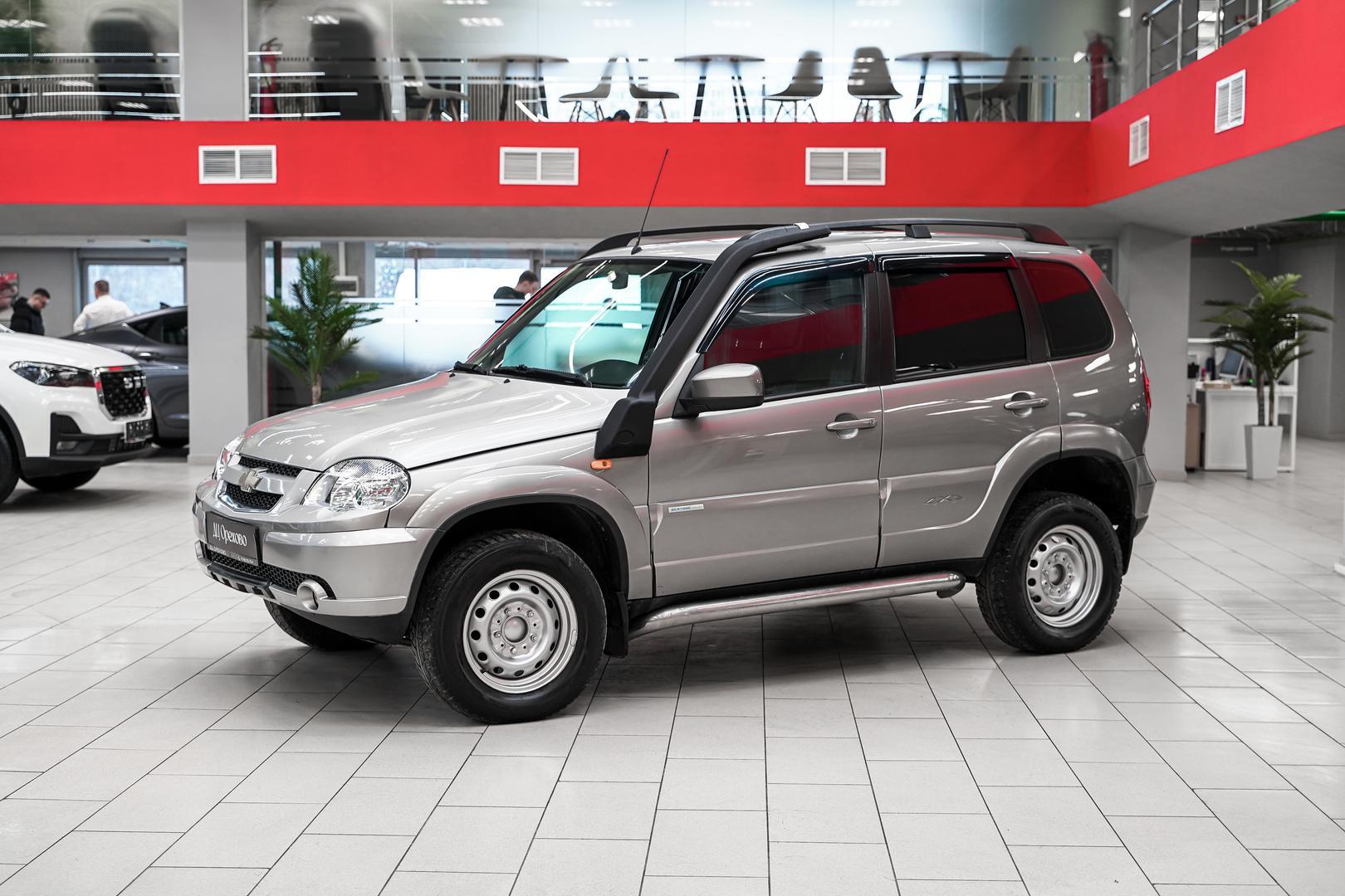 Chevrolet Niva 2014, серый, ДЦ Орехово