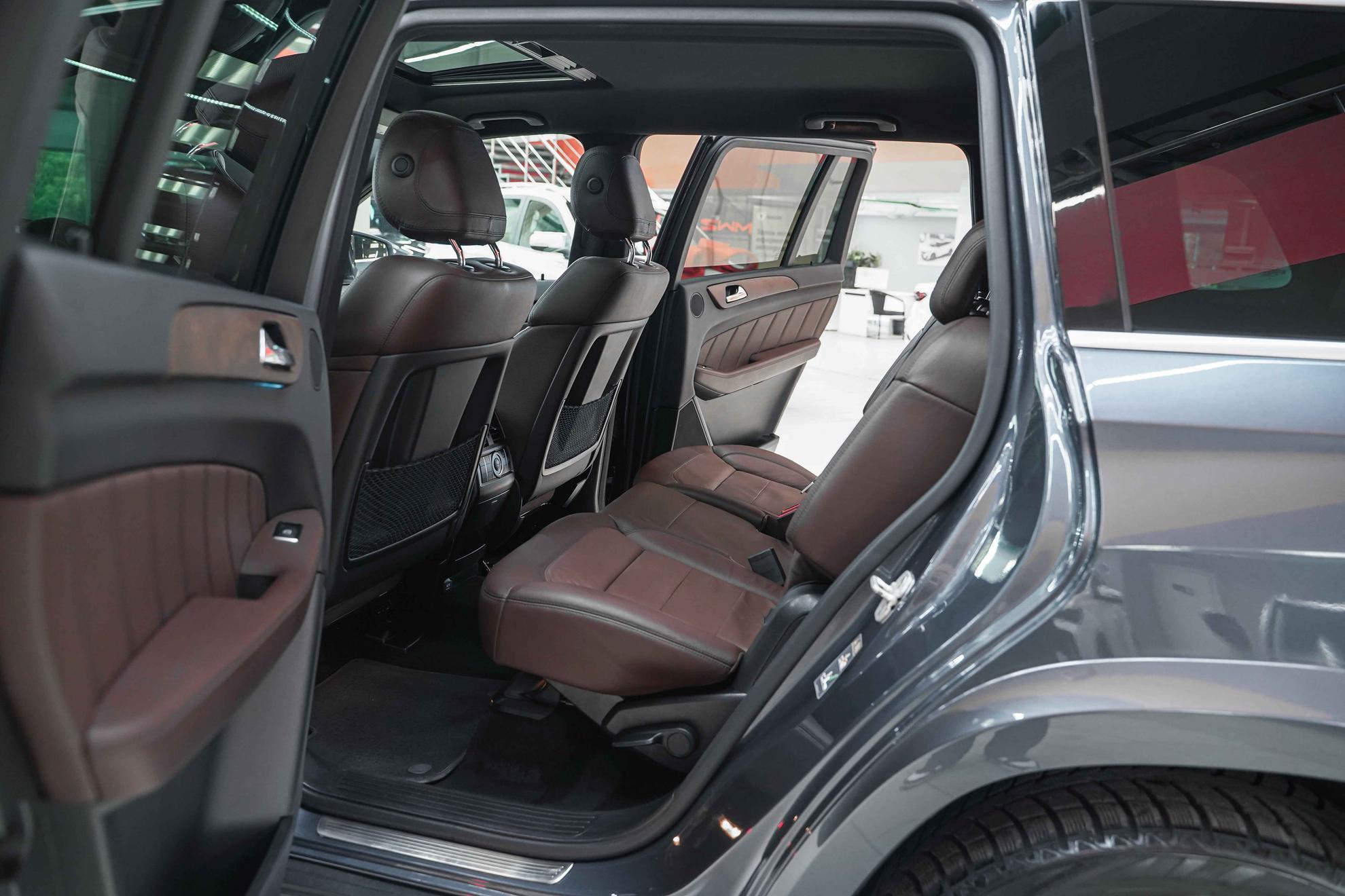 Mercedes-Benz GL-Класс 2015, серый, ДЦ Орехово