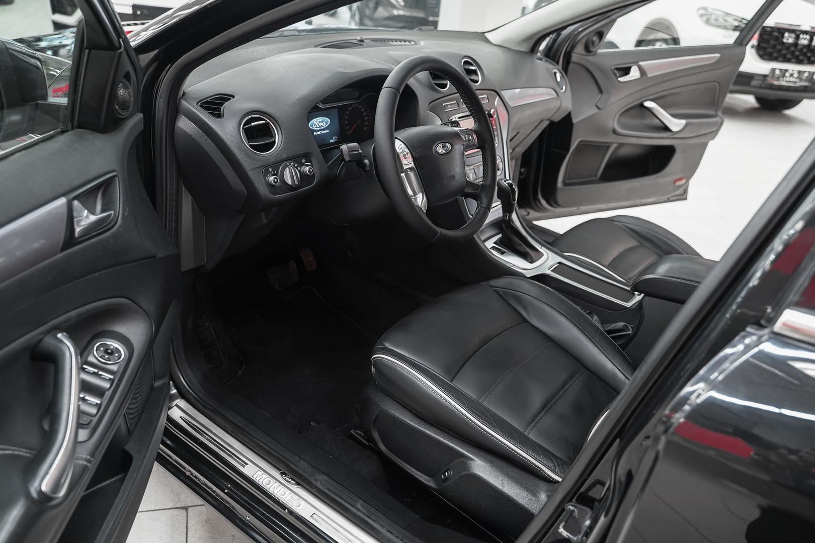 Ford Mondeo 2012, черный, ДЦ Орехово