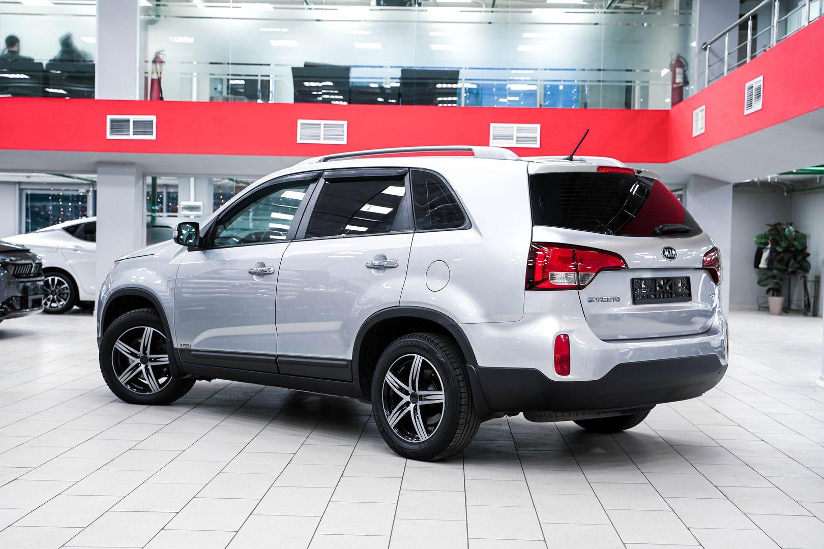 Kia Sorento 2014, серебряный, ДЦ Орехово
