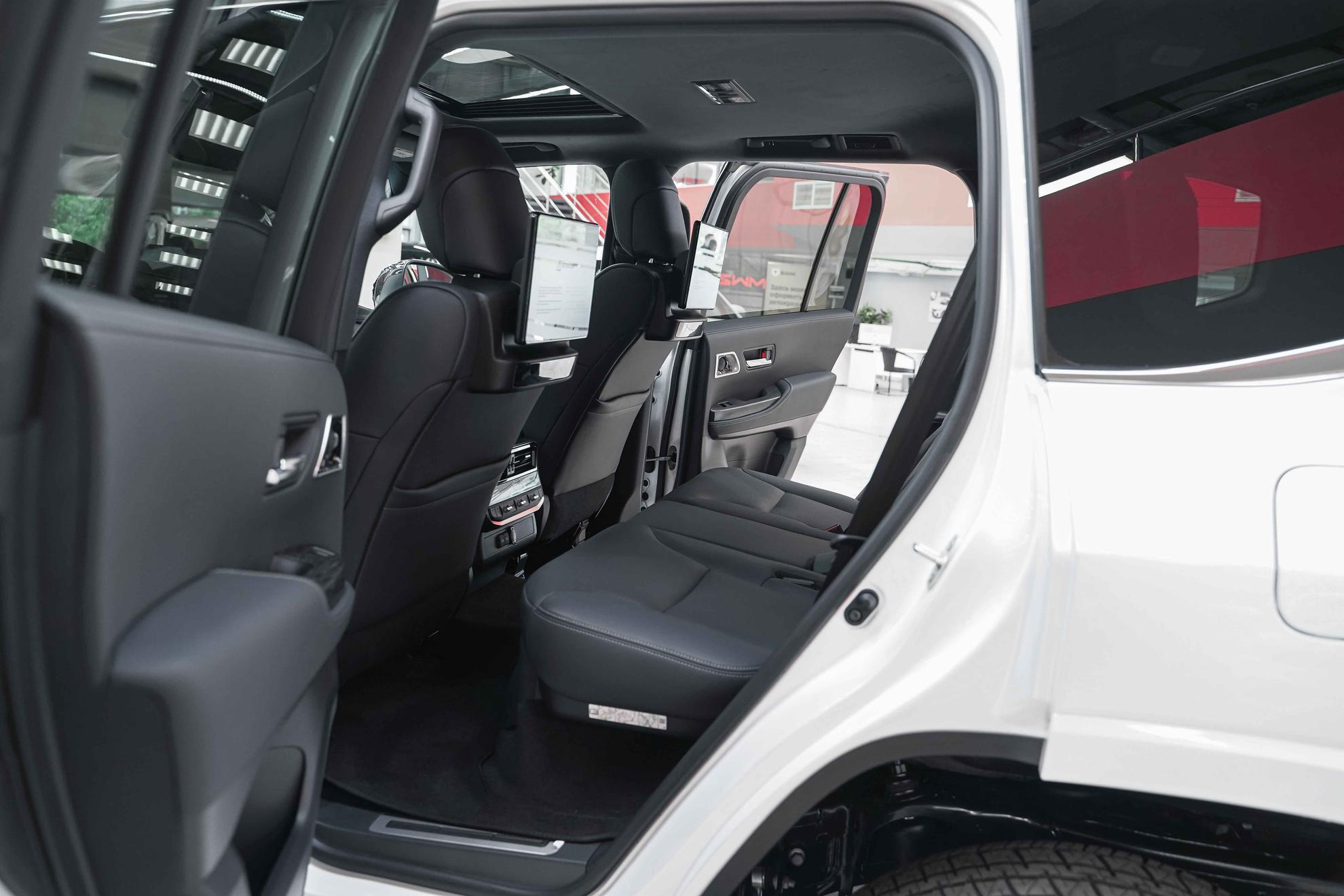 Toyota Land Cruiser 2026, белый, ДЦ Орехово