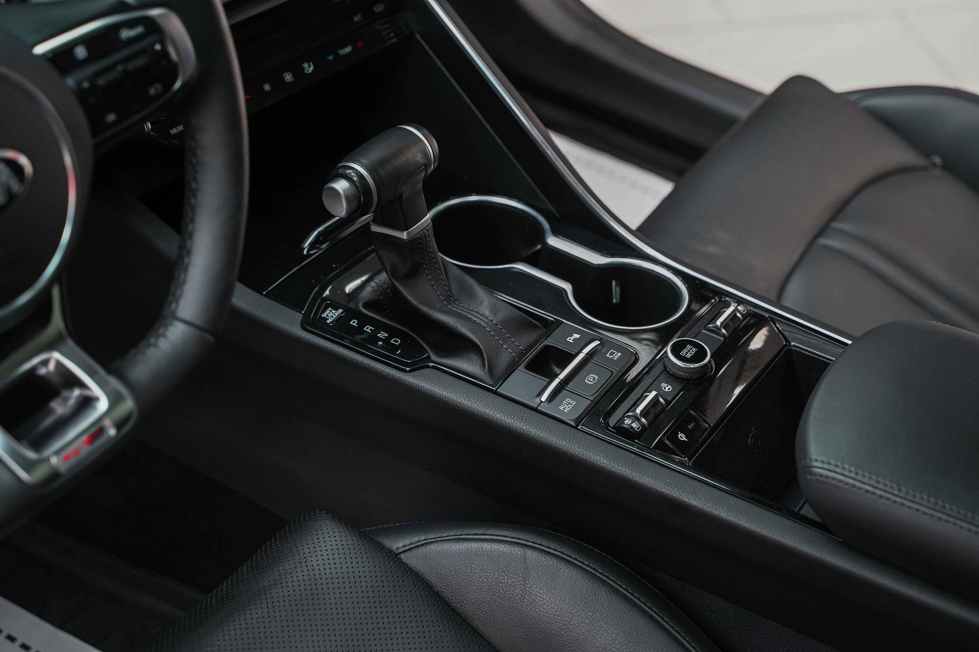 Kia K5 2021, черный, ДЦ Орехово