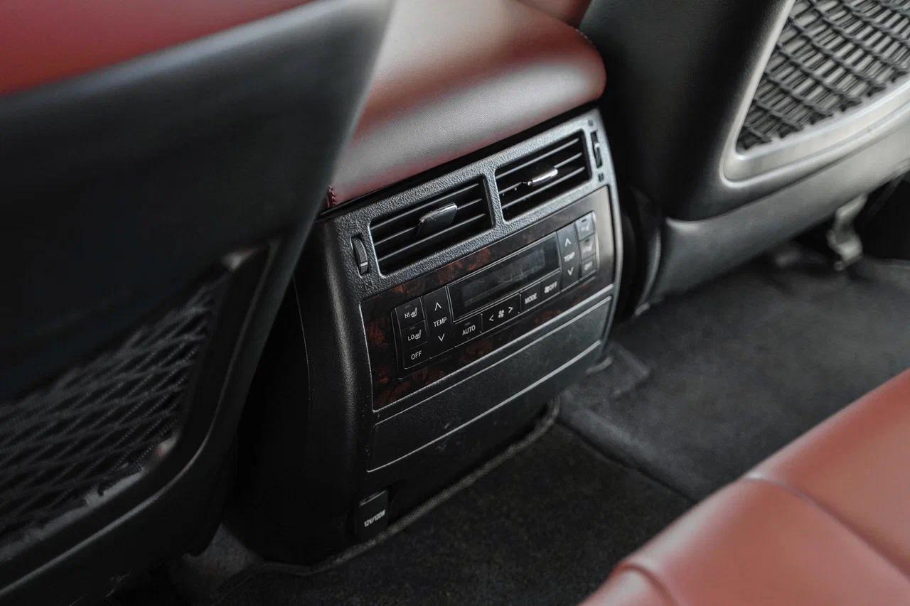 Toyota Land Cruiser 2012, черный, ДЦ Орехово