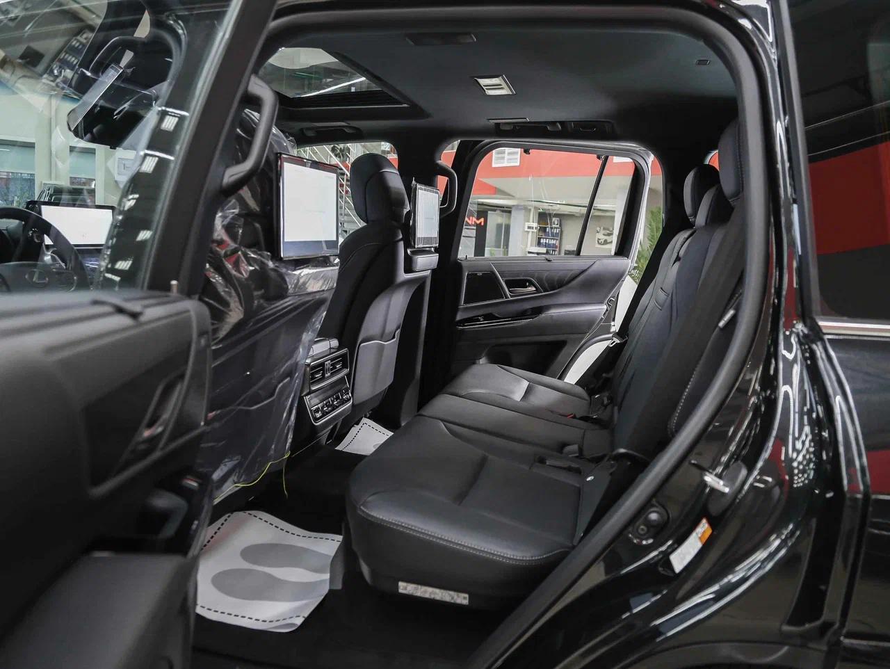 Lexus LX 2026, черный, ДЦ Орехово