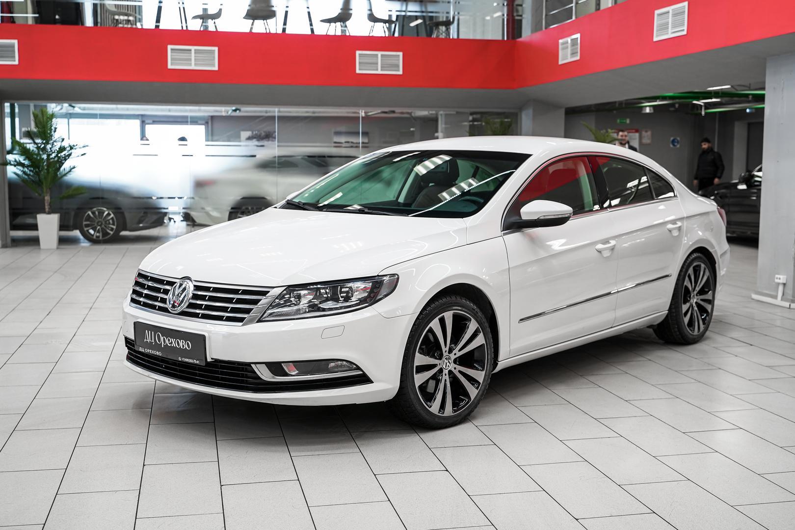 Volkswagen Passat CC 2012, белый, ДЦ Орехово