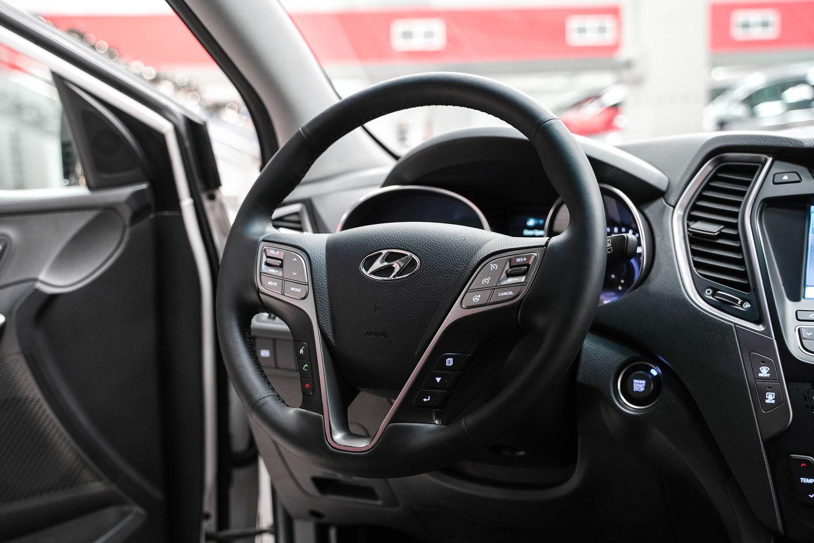 Hyundai Santa Fe 2014, белый, ДЦ Орехово
