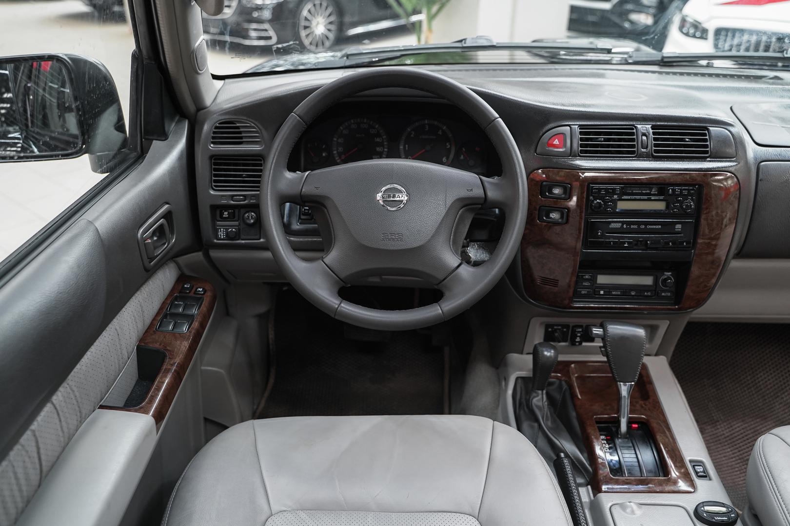 Nissan Patrol 2003, черный, ДЦ Орехово