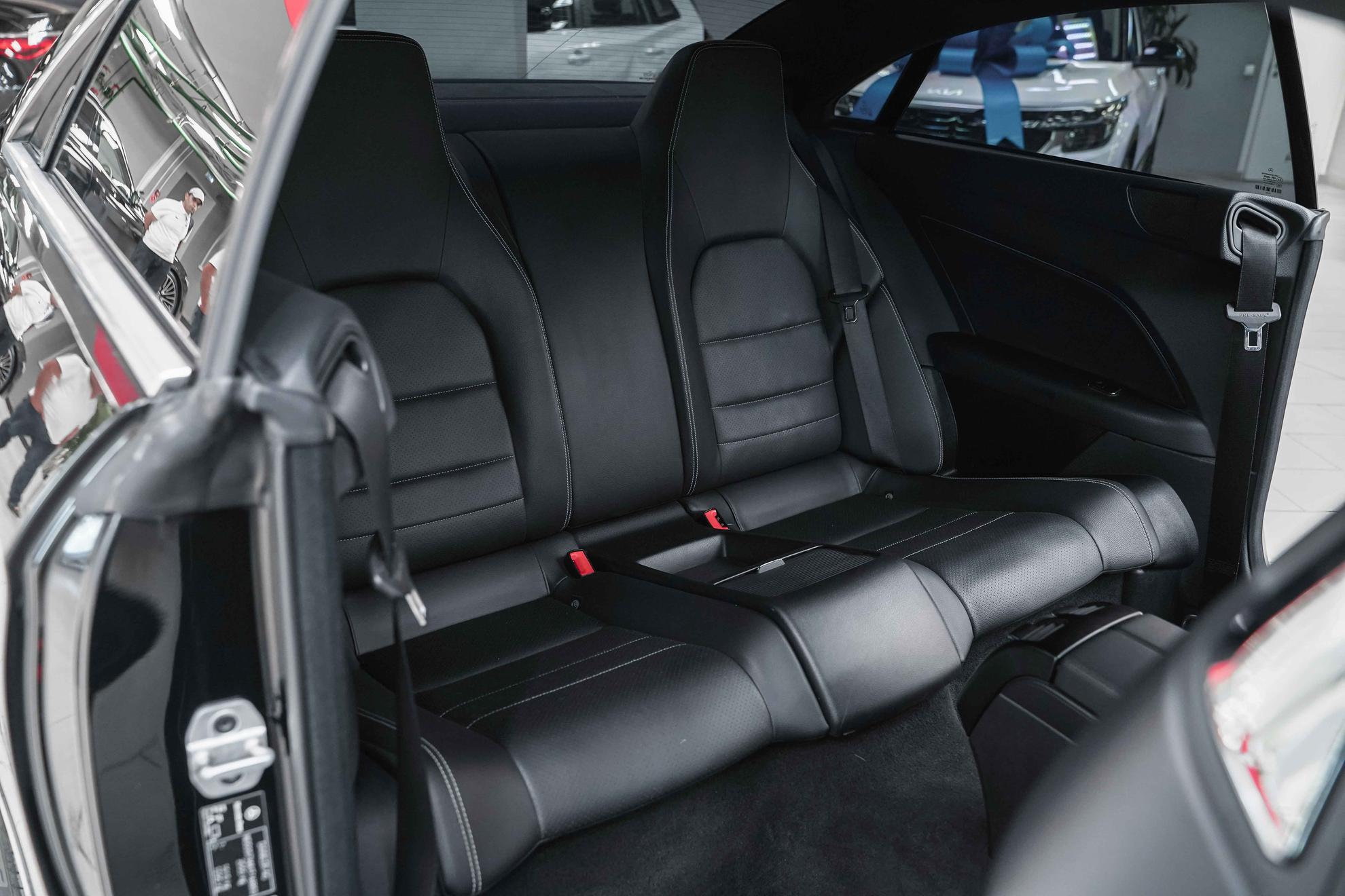 Mercedes-Benz E-Класс 2012, черный, ДЦ Орехово