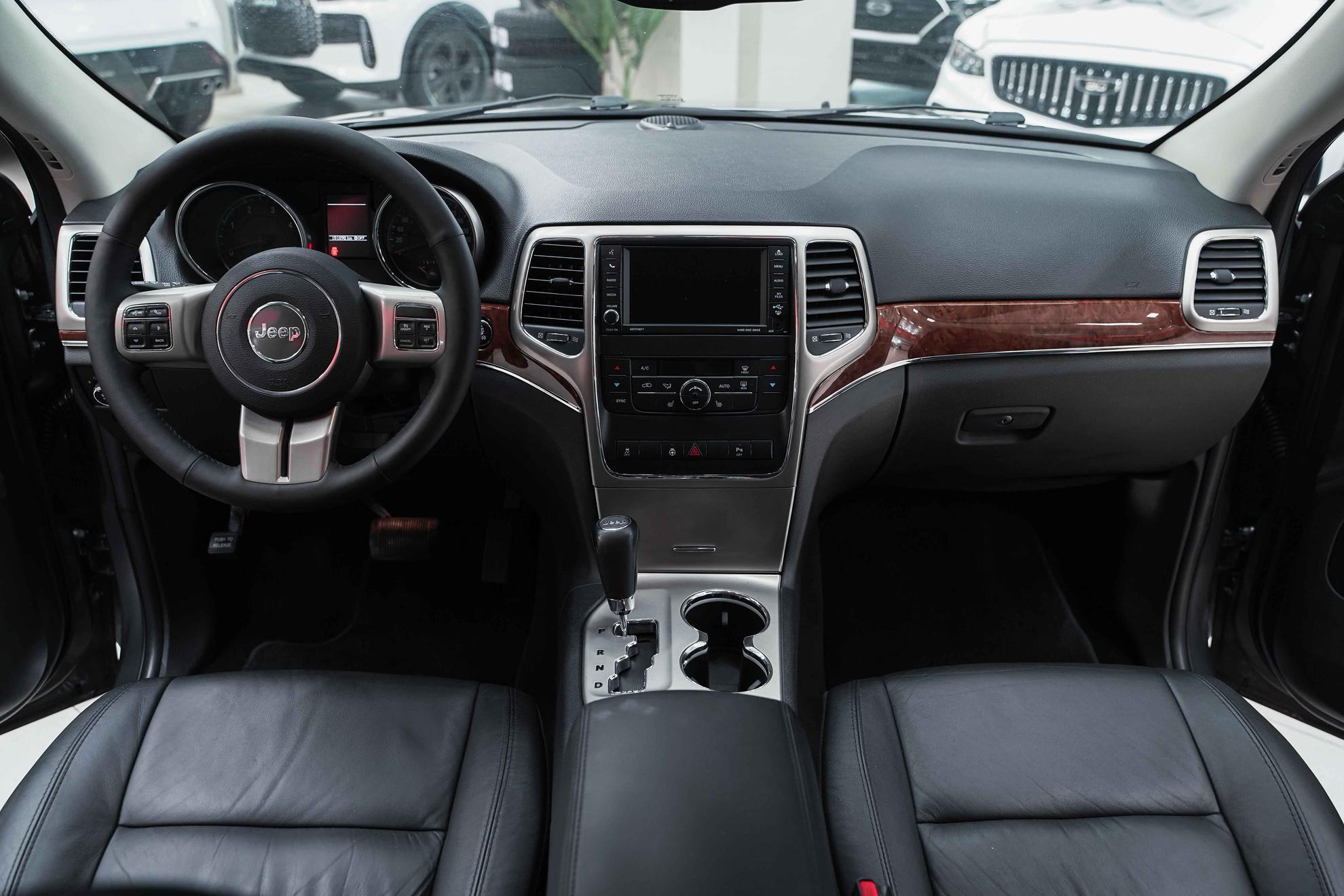Jeep Grand Cherokee 2012, серый, ДЦ Орехово