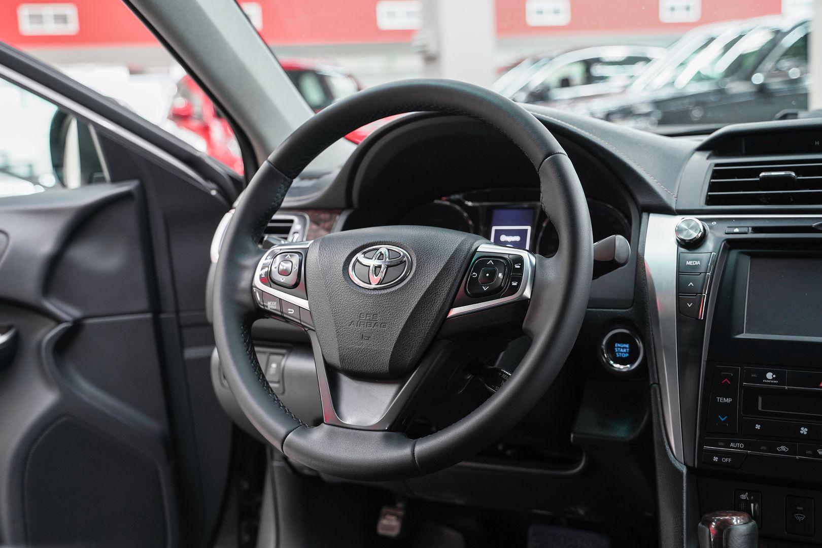 Toyota Camry 2016, серый, ДЦ Орехово