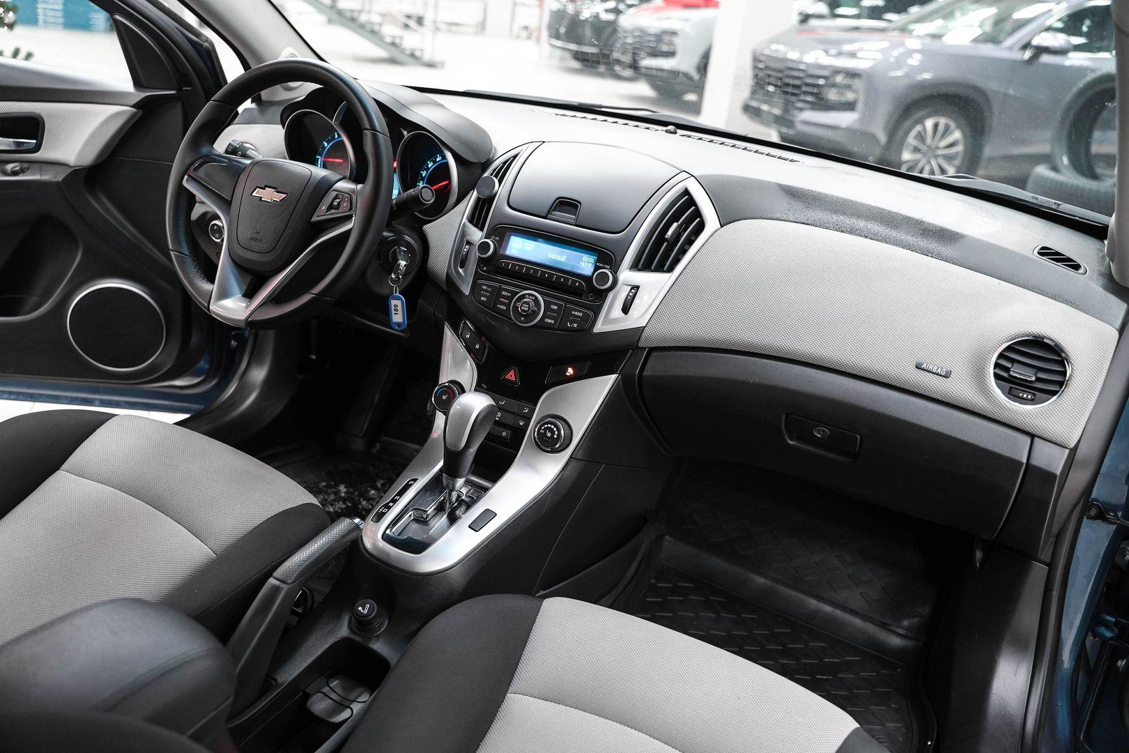 Chevrolet Cruze 2013, синий, ДЦ Орехово
