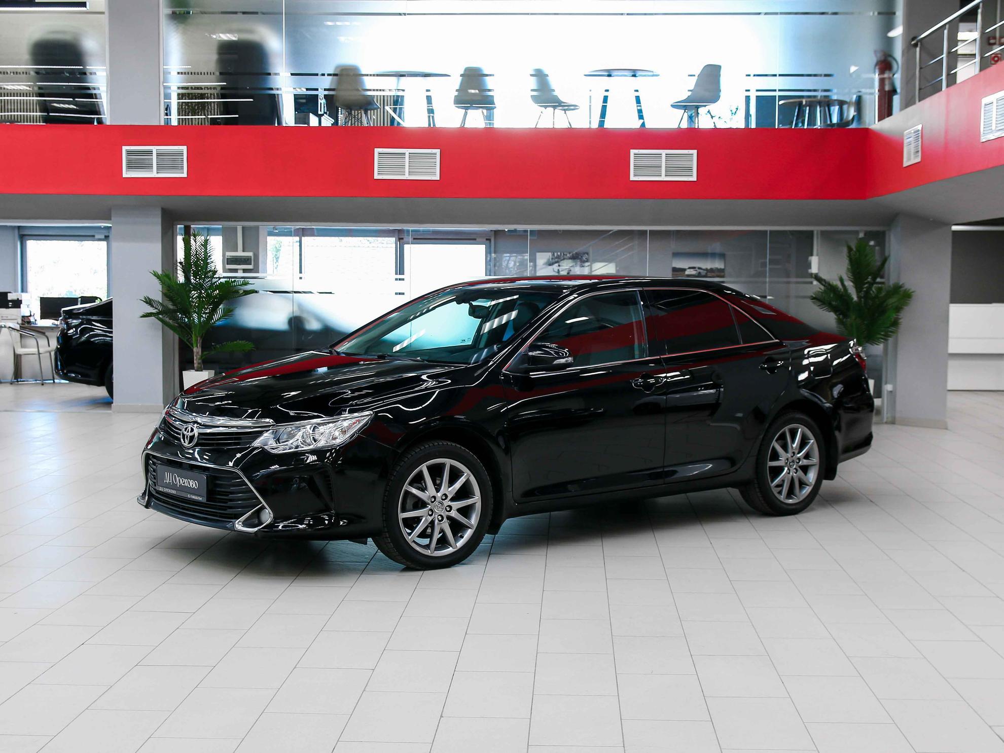 Toyota Camry 2016, черный, ДЦ Орехово