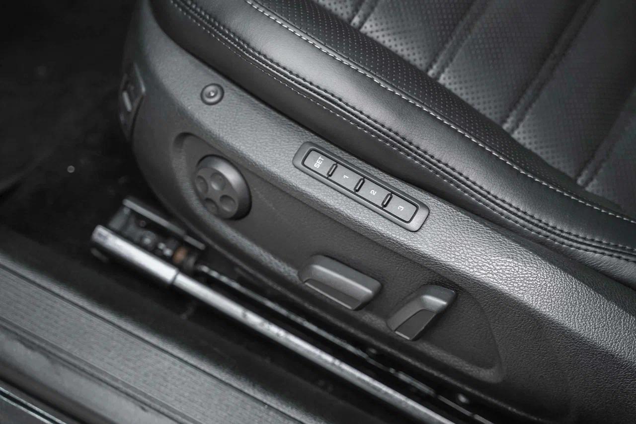 Volkswagen Passat CC 2009, черный, ДЦ Орехово