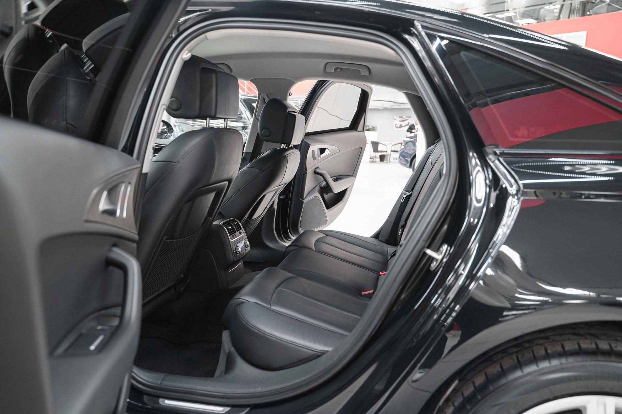 Audi A6 2016, черный, ДЦ Орехово